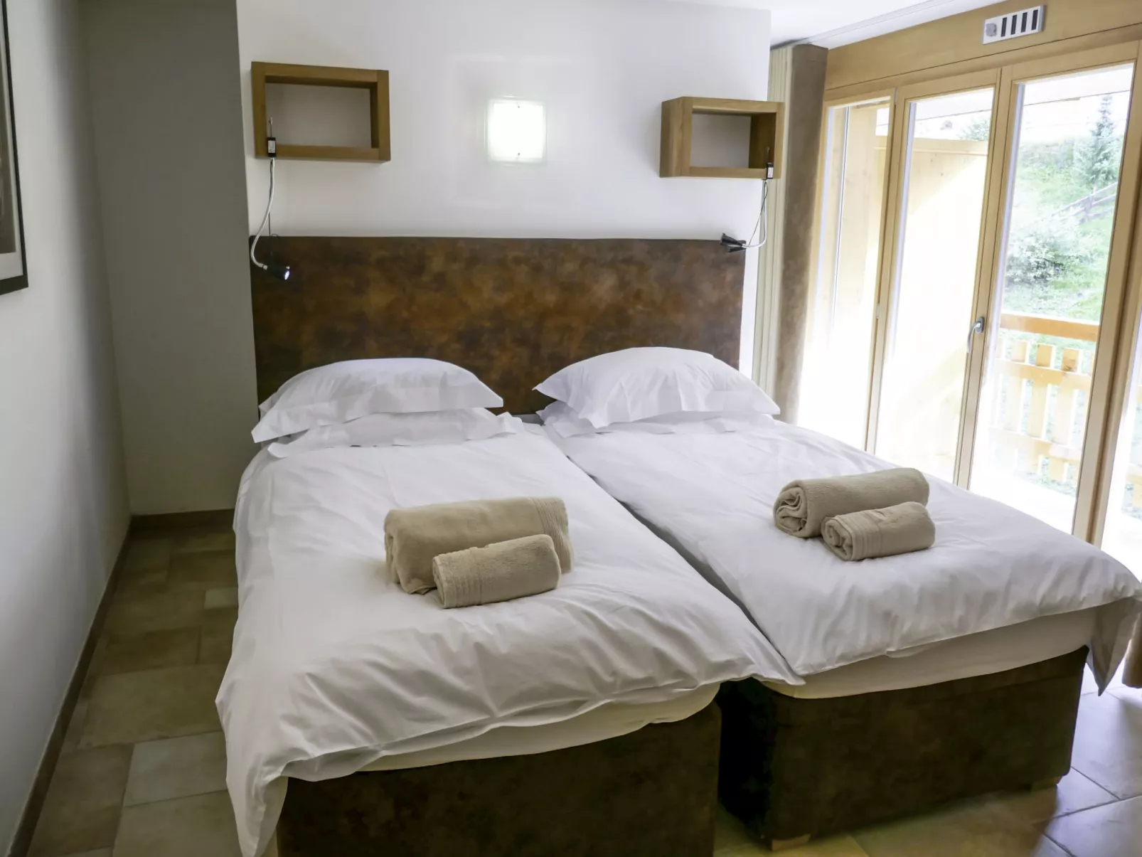 Cor des Alpes 16-Inside