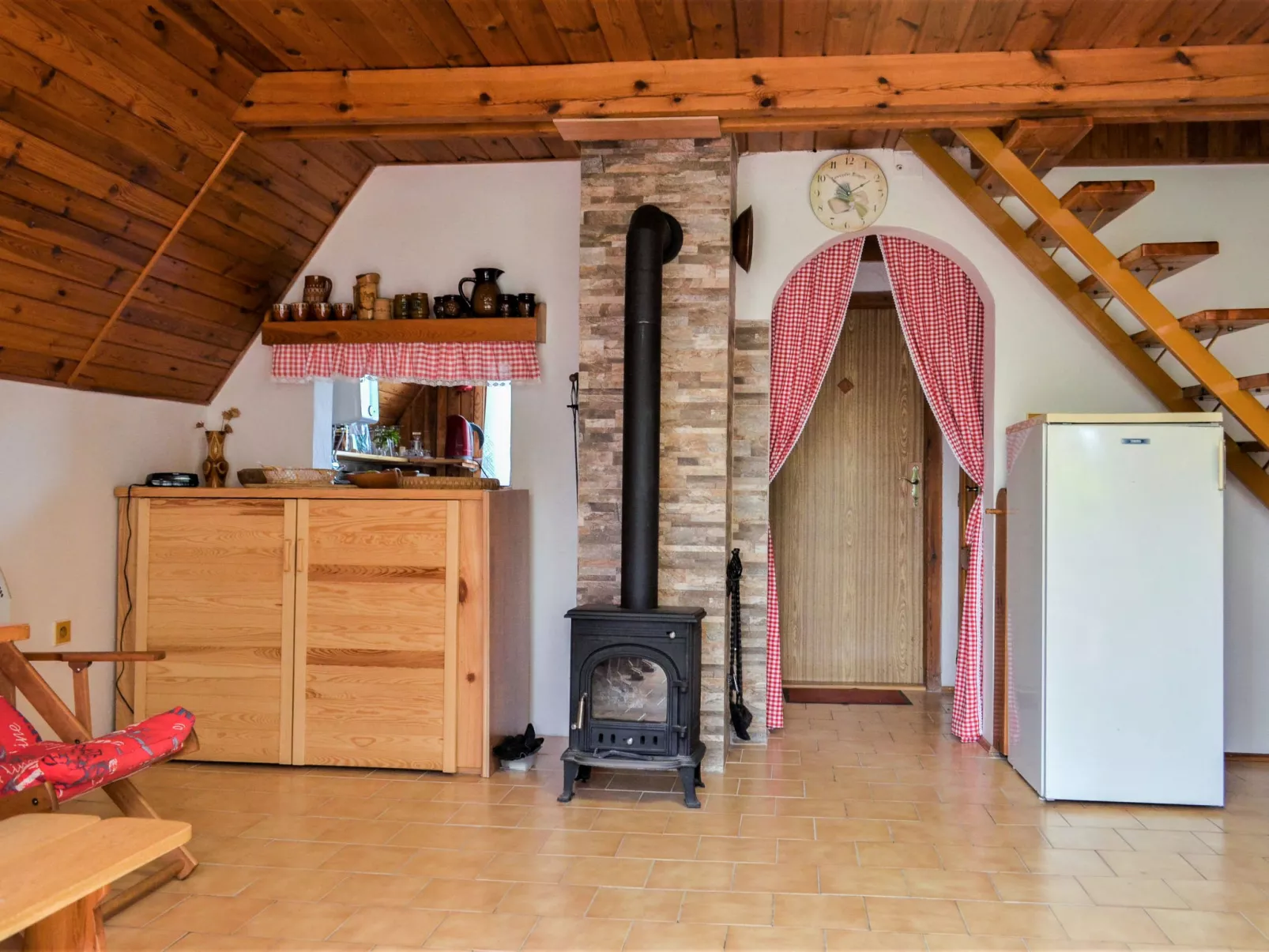Dehtáře-Inside