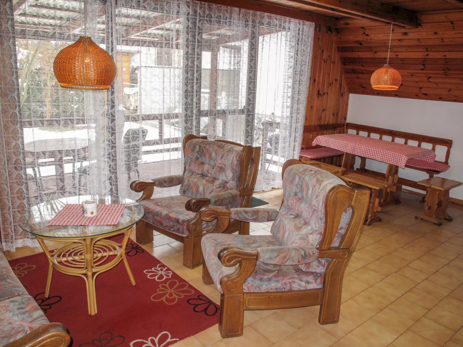 Dehtáře-Inside