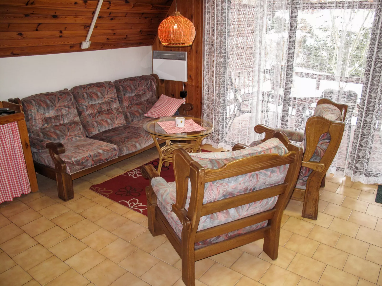 Dehtáře-Inside