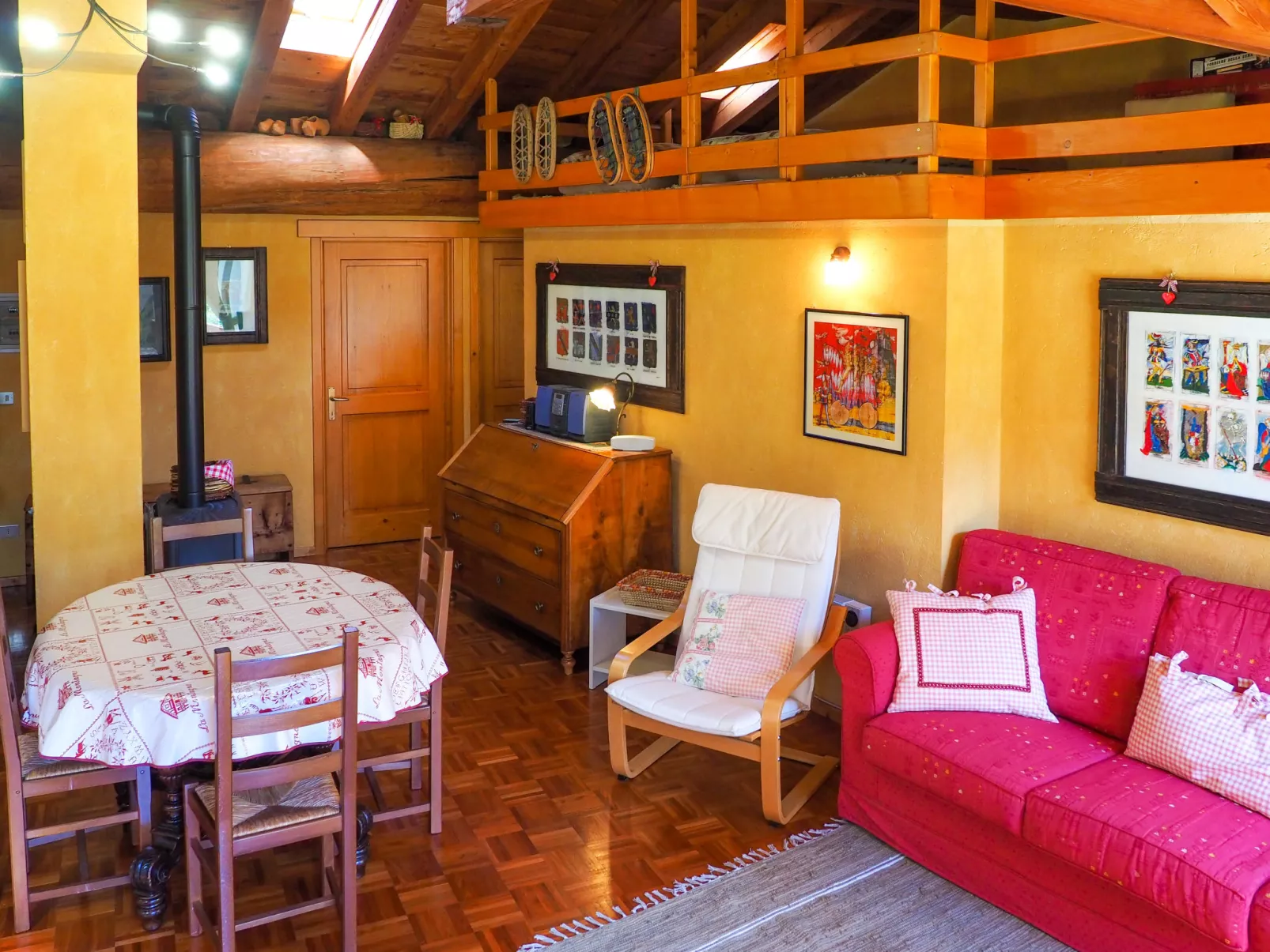 Chez Les Roset-Inside