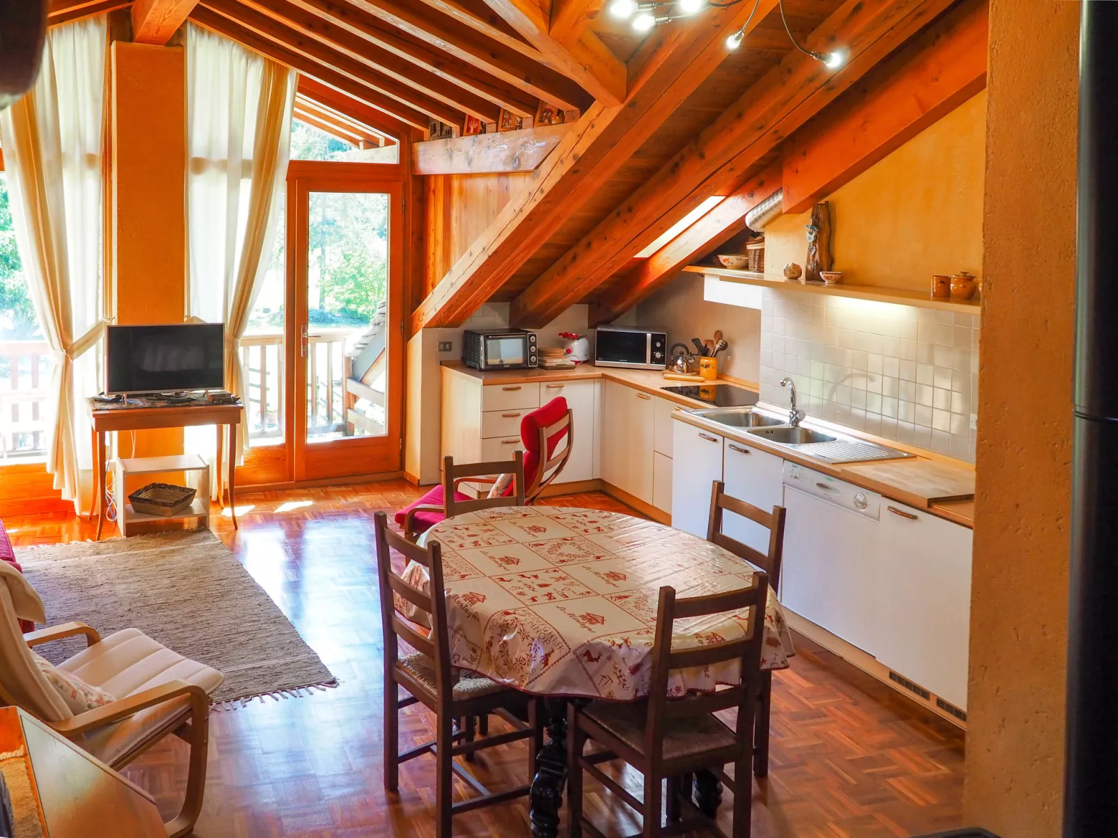 Chez Les Roset-Inside
