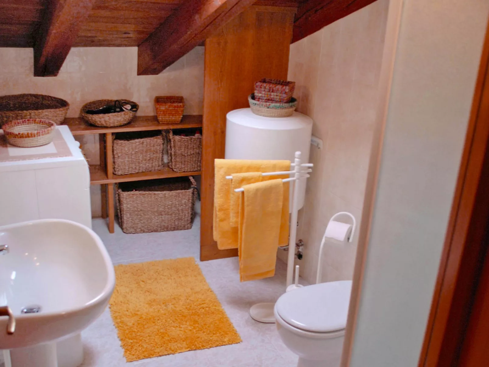 Chez Les Roset-Inside