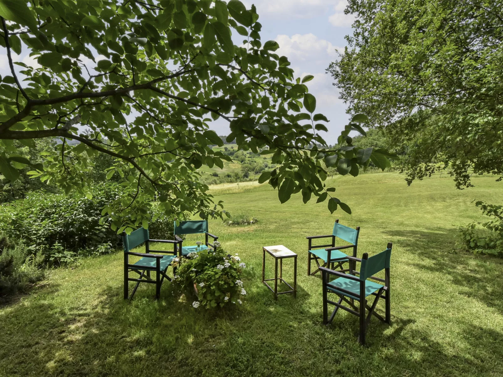Busani-Outside