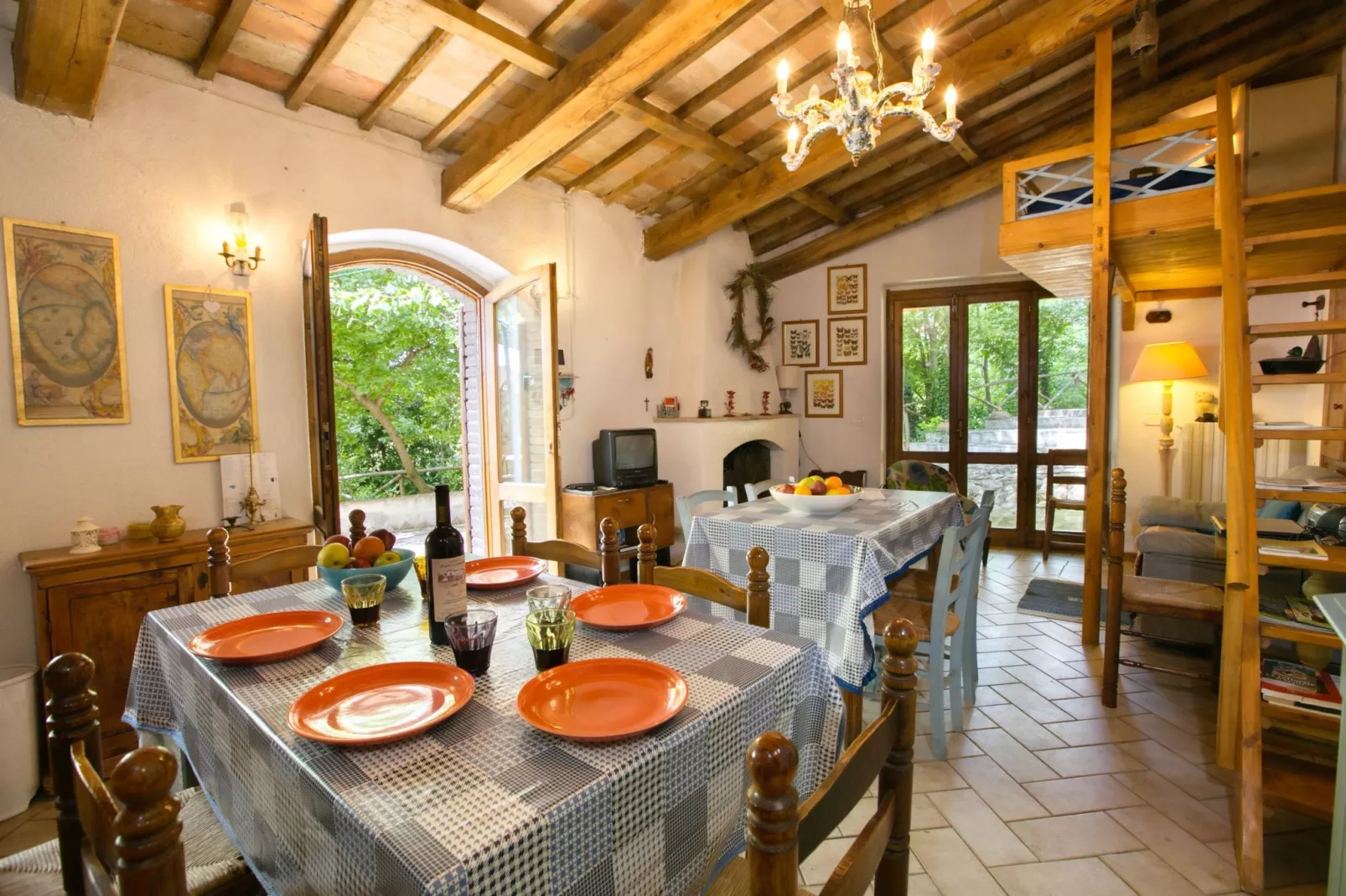 Villa Giuli-Dining room
