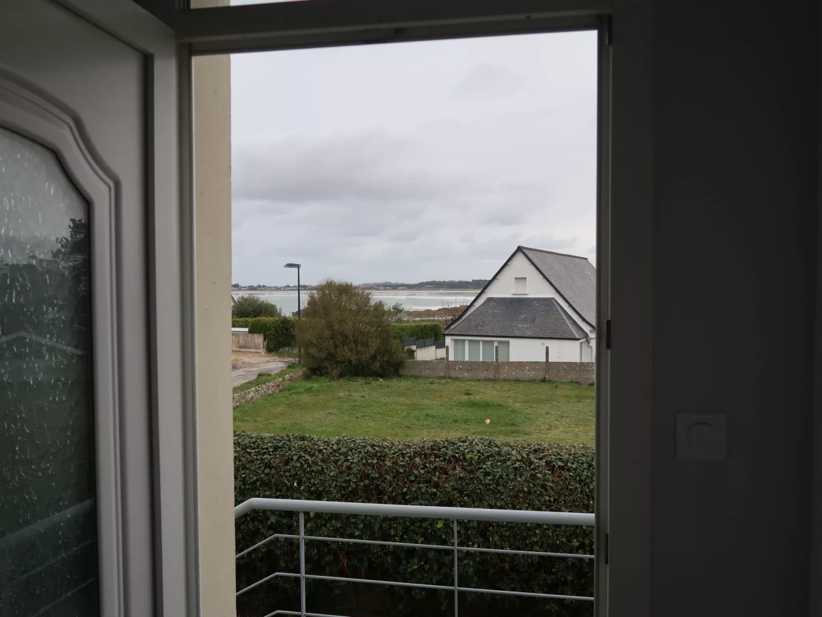 Chez Yves-Outside