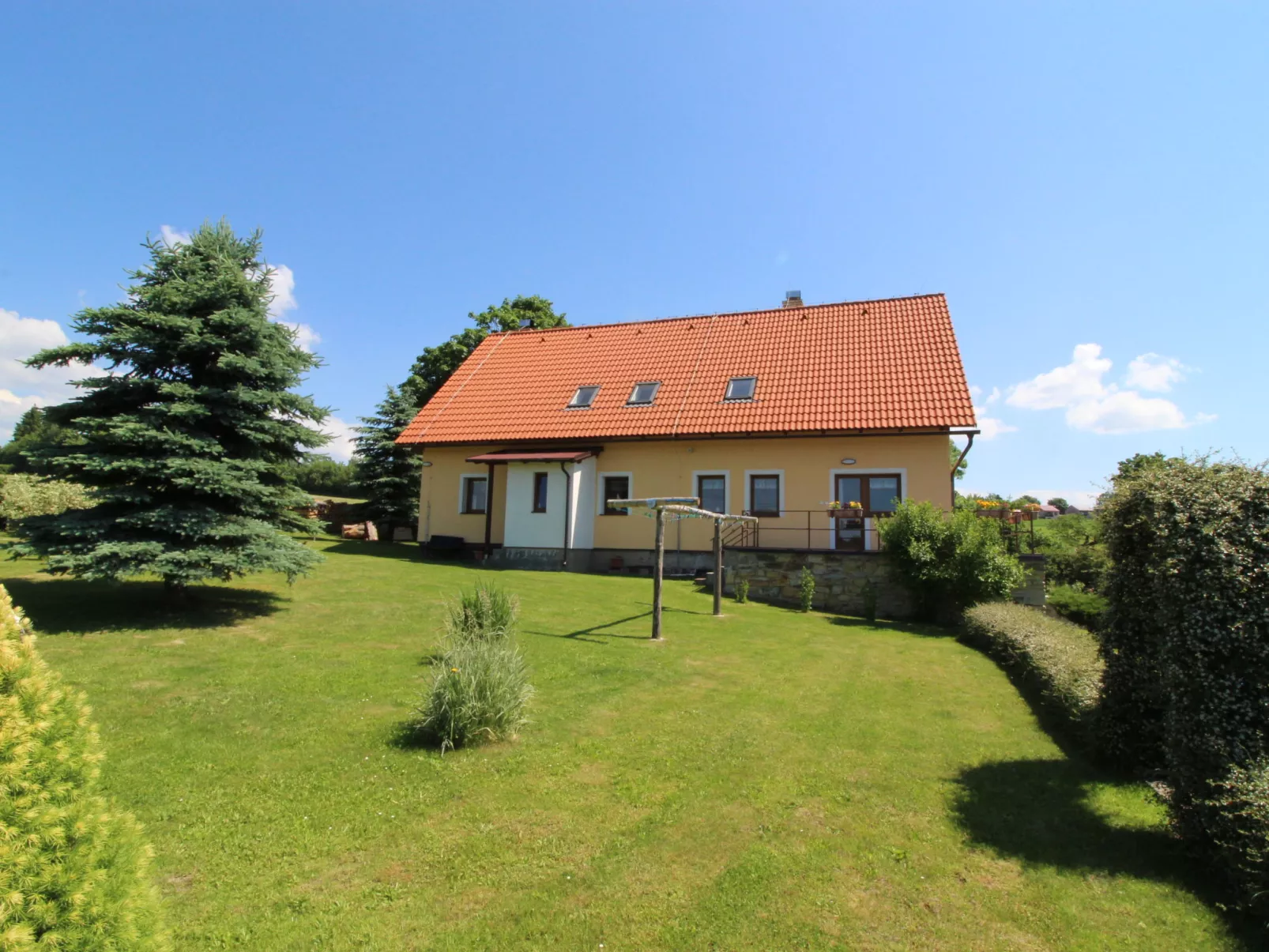 Rokytnice v Orlických horách-Outside