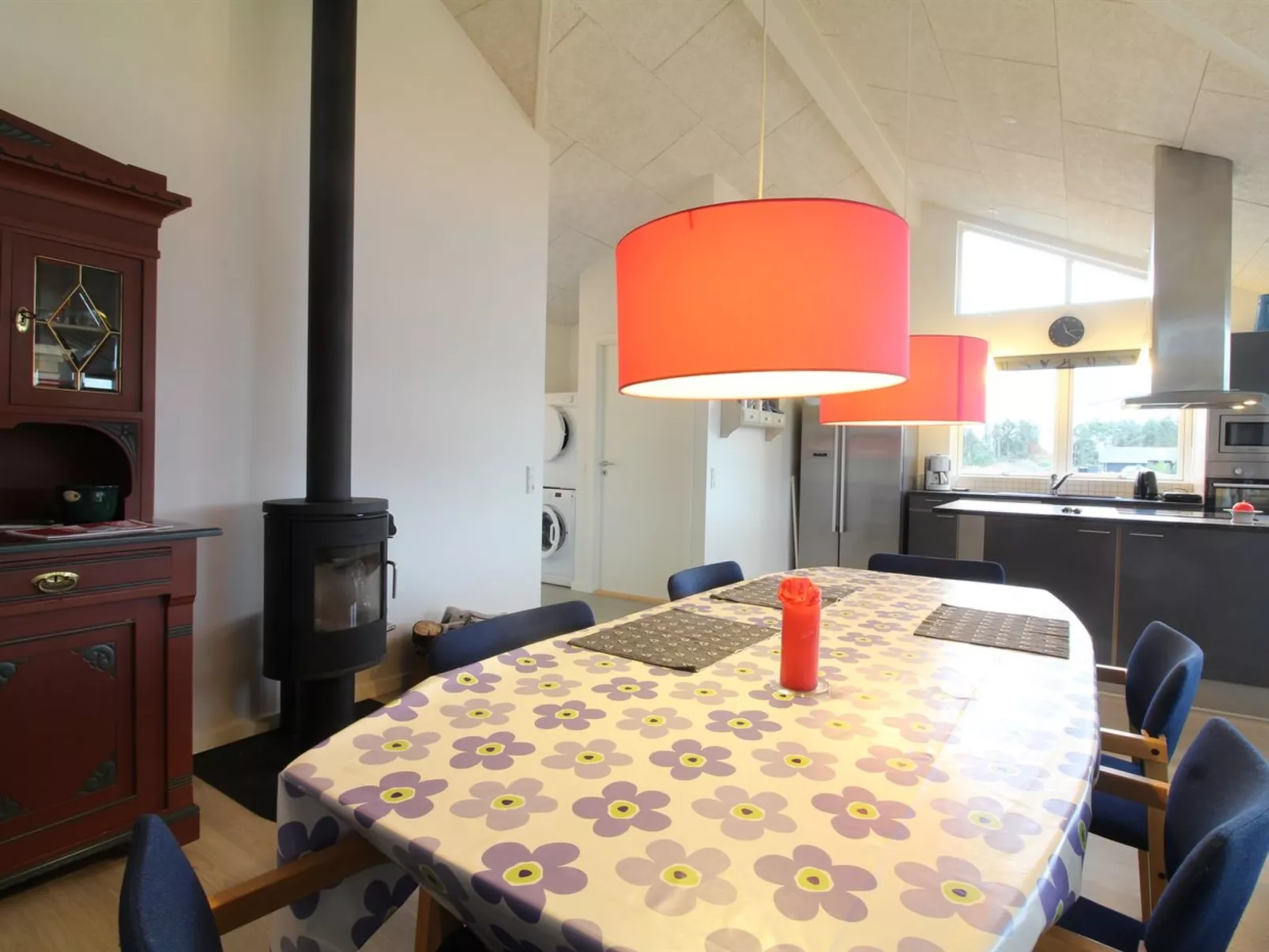 "Fader" - 950m from the sea-Inside