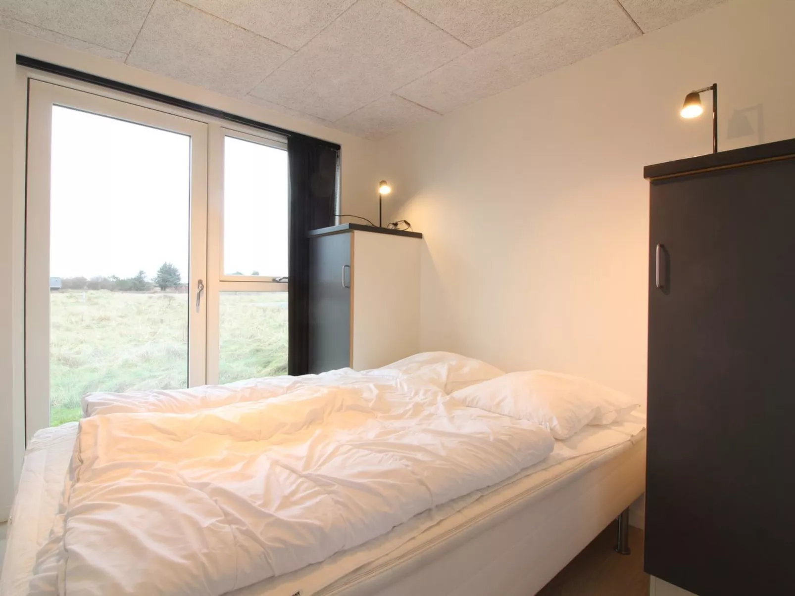 "Fader" - 950m from the sea-Inside
