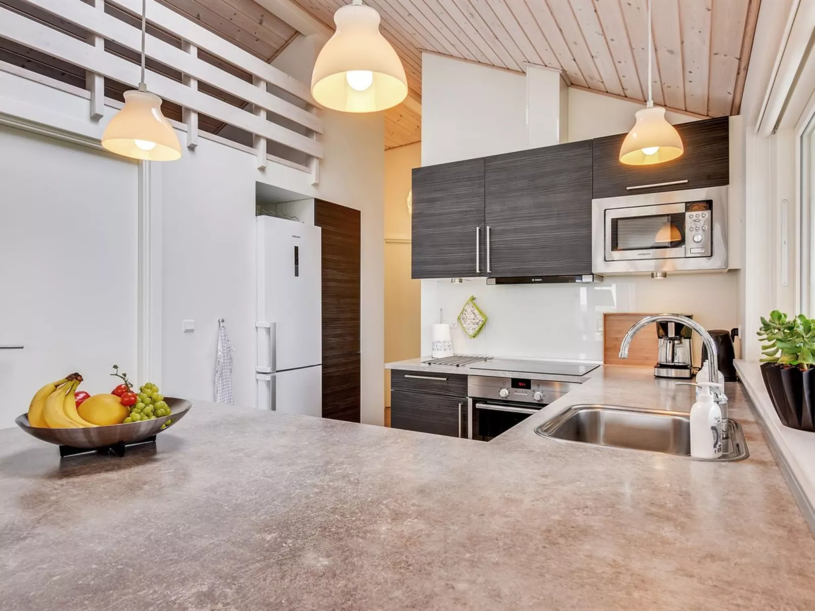 "Luzia" - 1.2km from the sea-Inside