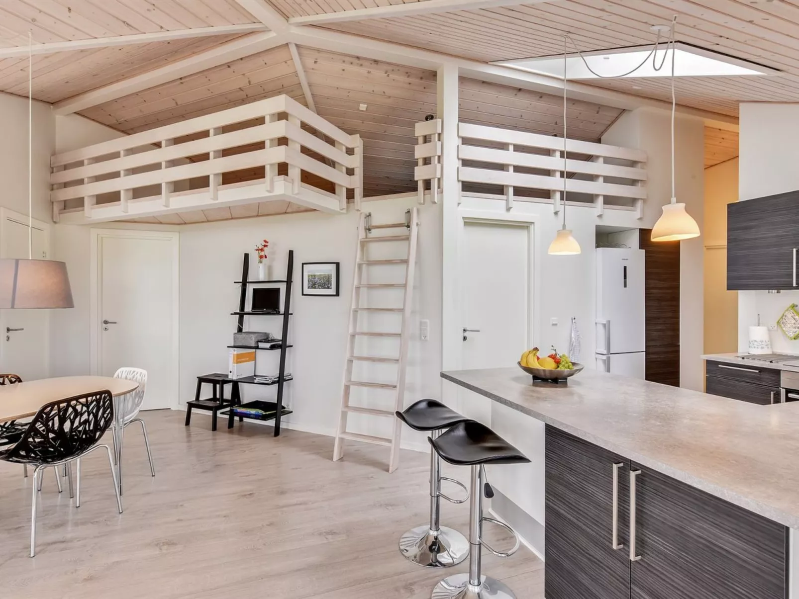 "Luzia" - 1.2km from the sea-Inside