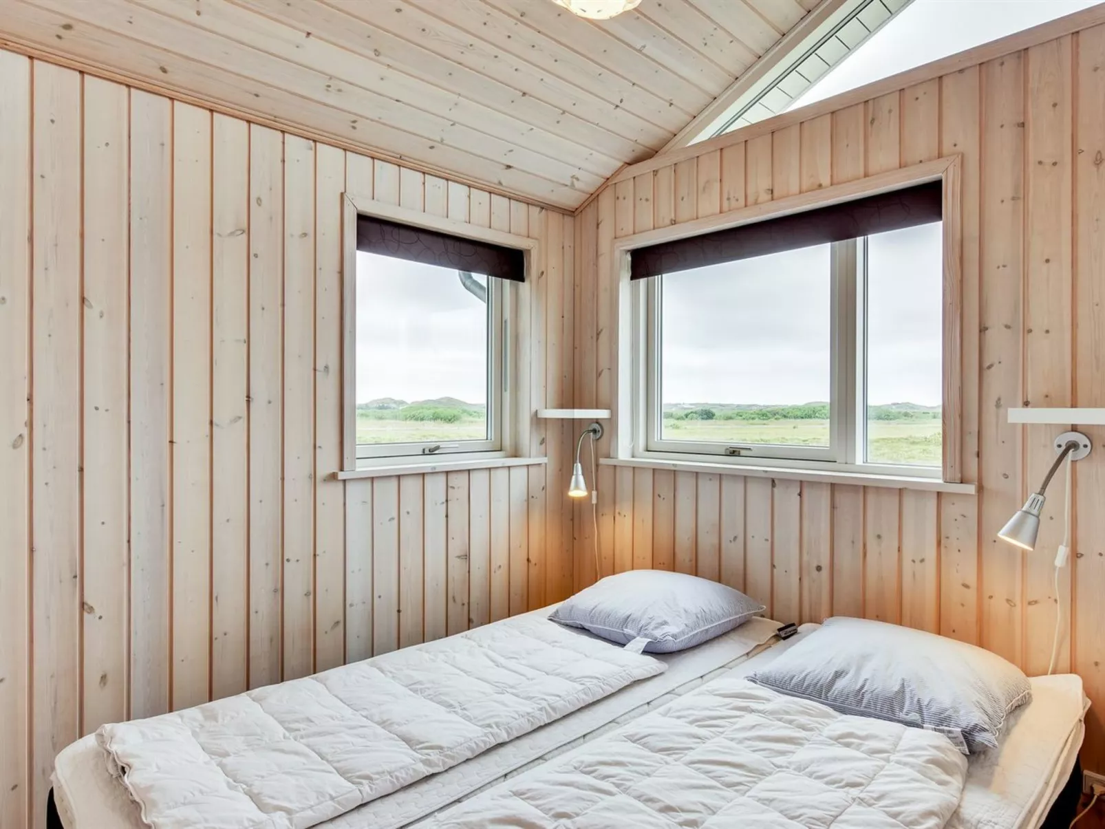 "Luzia" - 1.2km from the sea-Inside