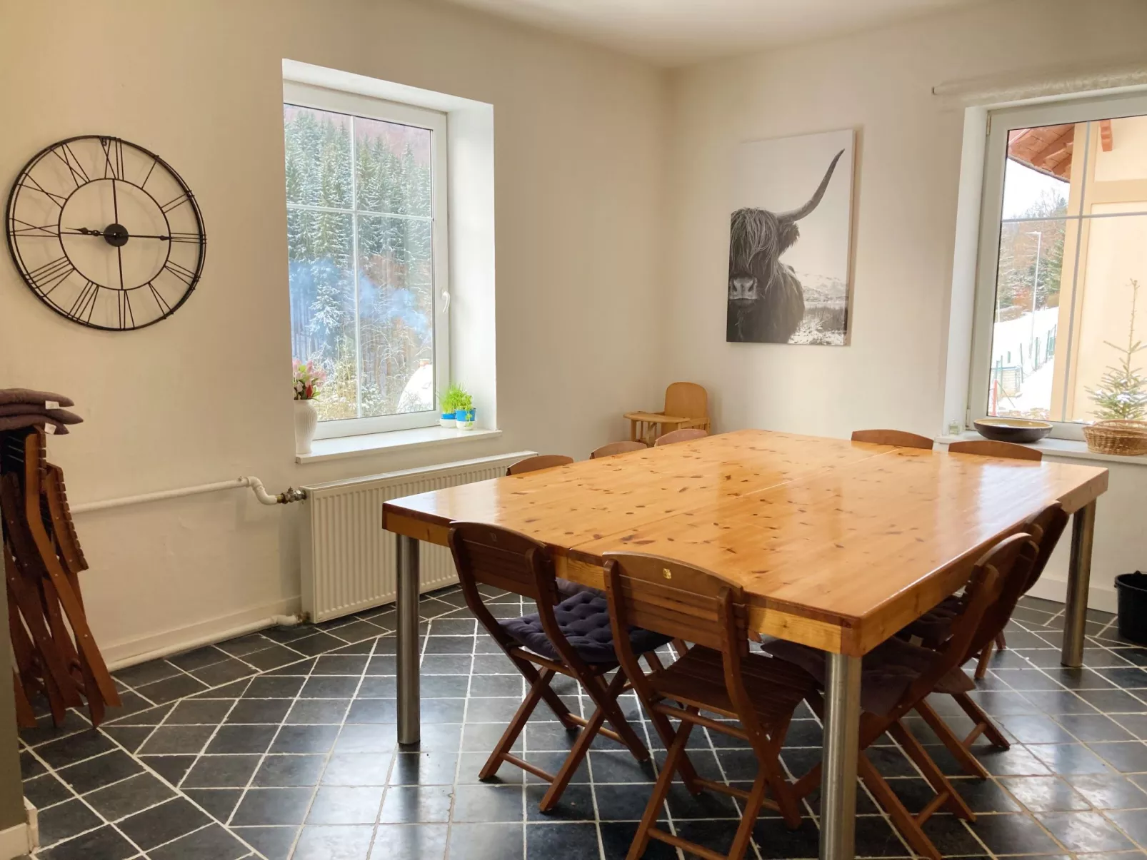 Hillside Lodge & Garden-Inside