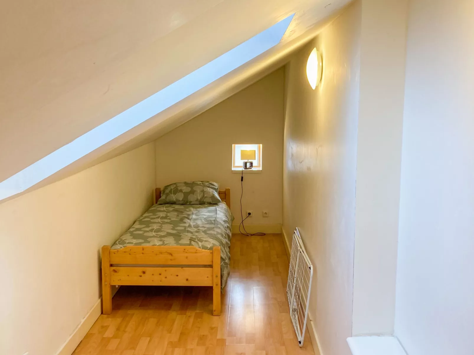 Hillside Lodge & Garden-Inside