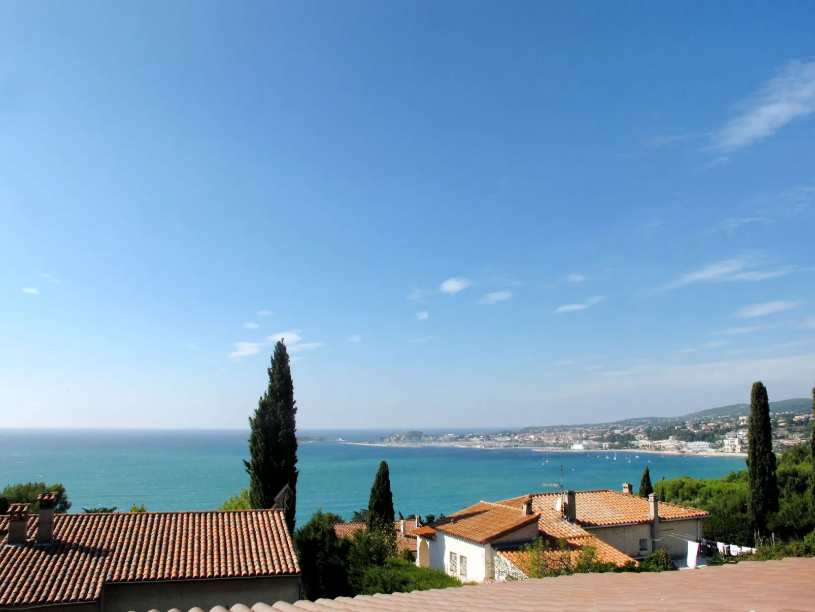 Baie de Bandol-Outside