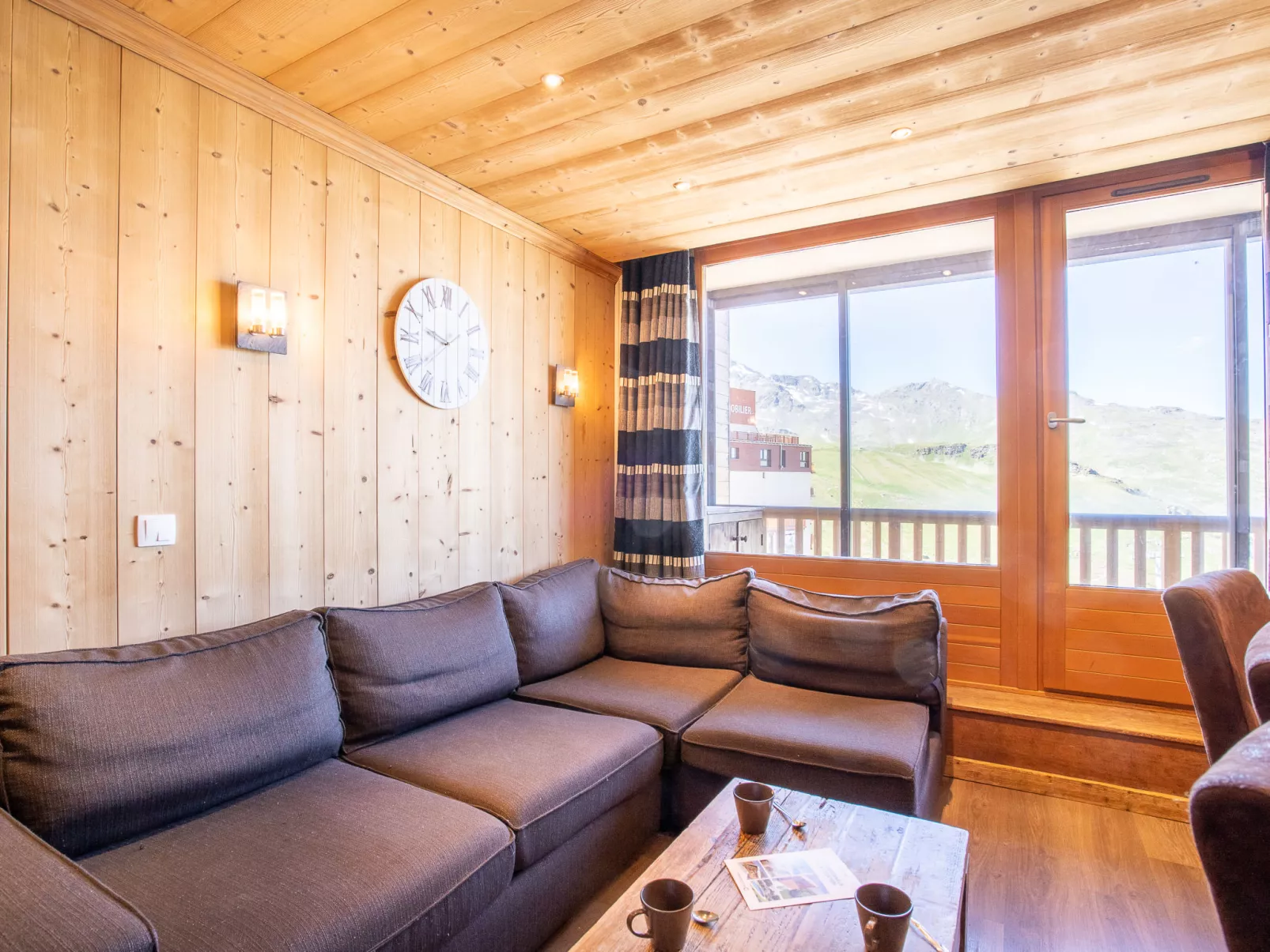 Lac Blanc 704-Inside