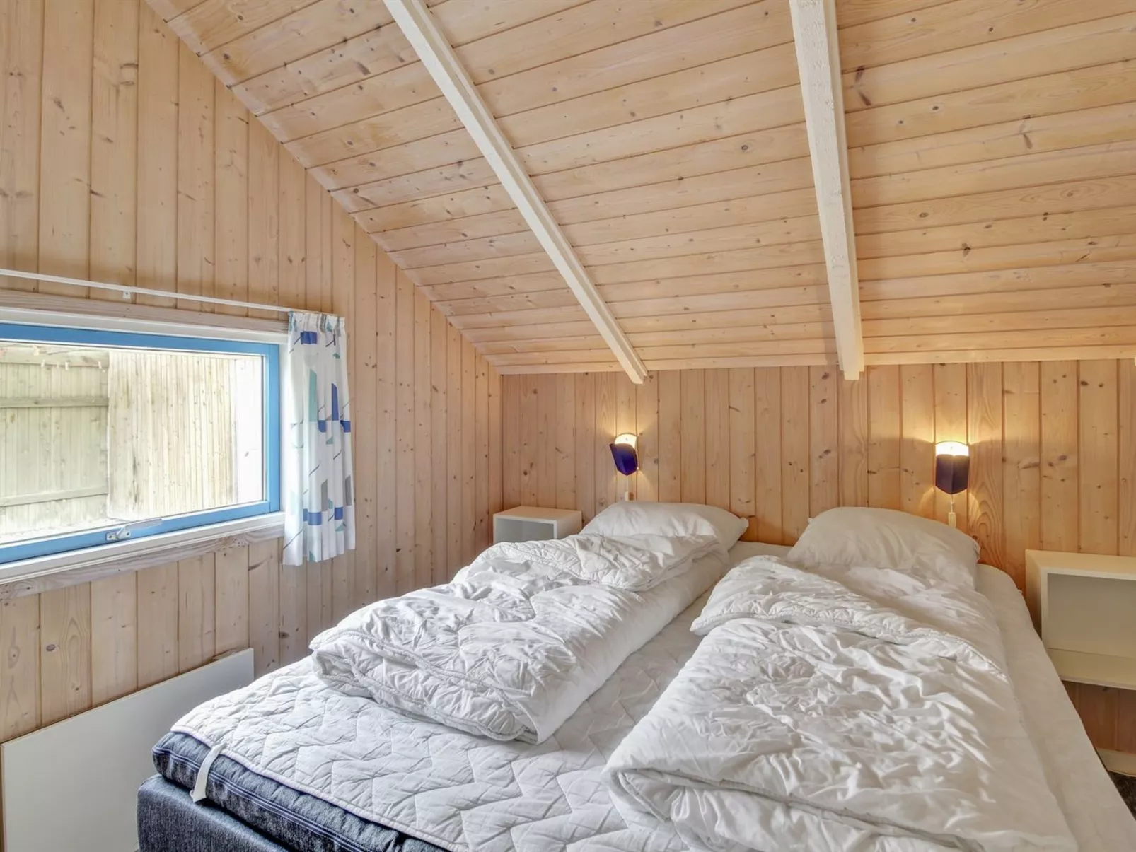 "Dedo" - 300m from the sea-Inside