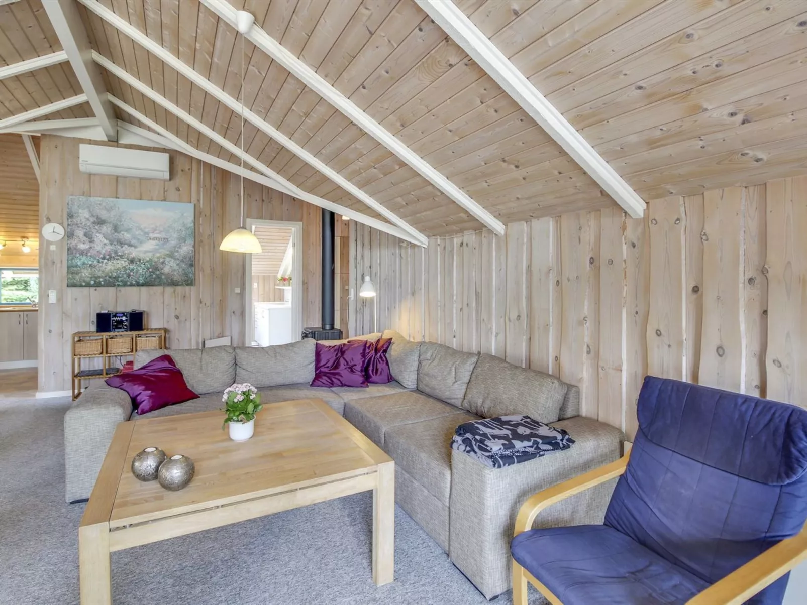"Dedo" - 300m from the sea-Inside