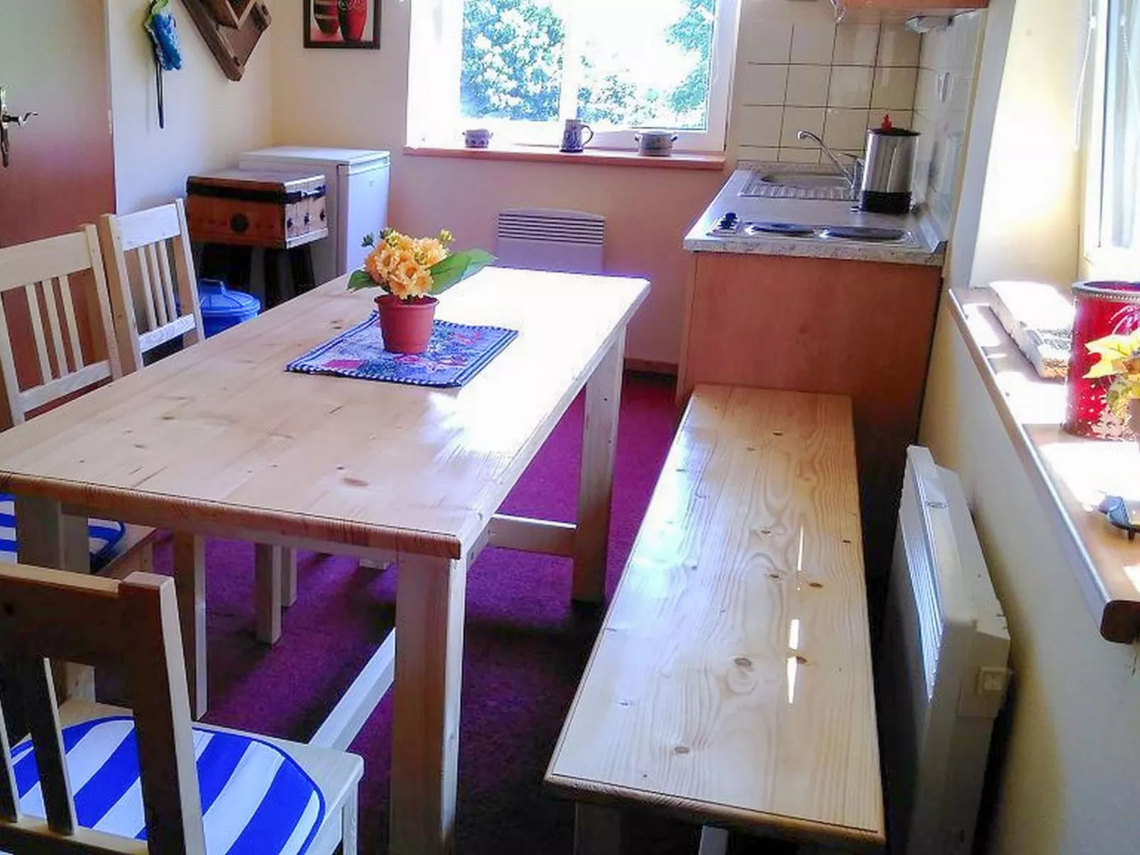 Chlívce u Hronova-Drinnen
