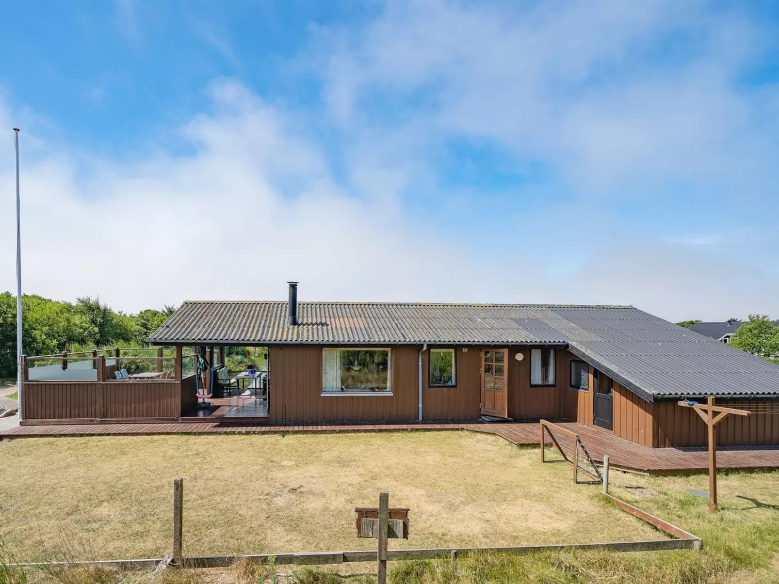 "Frigga" - 400m from the sea-Outside