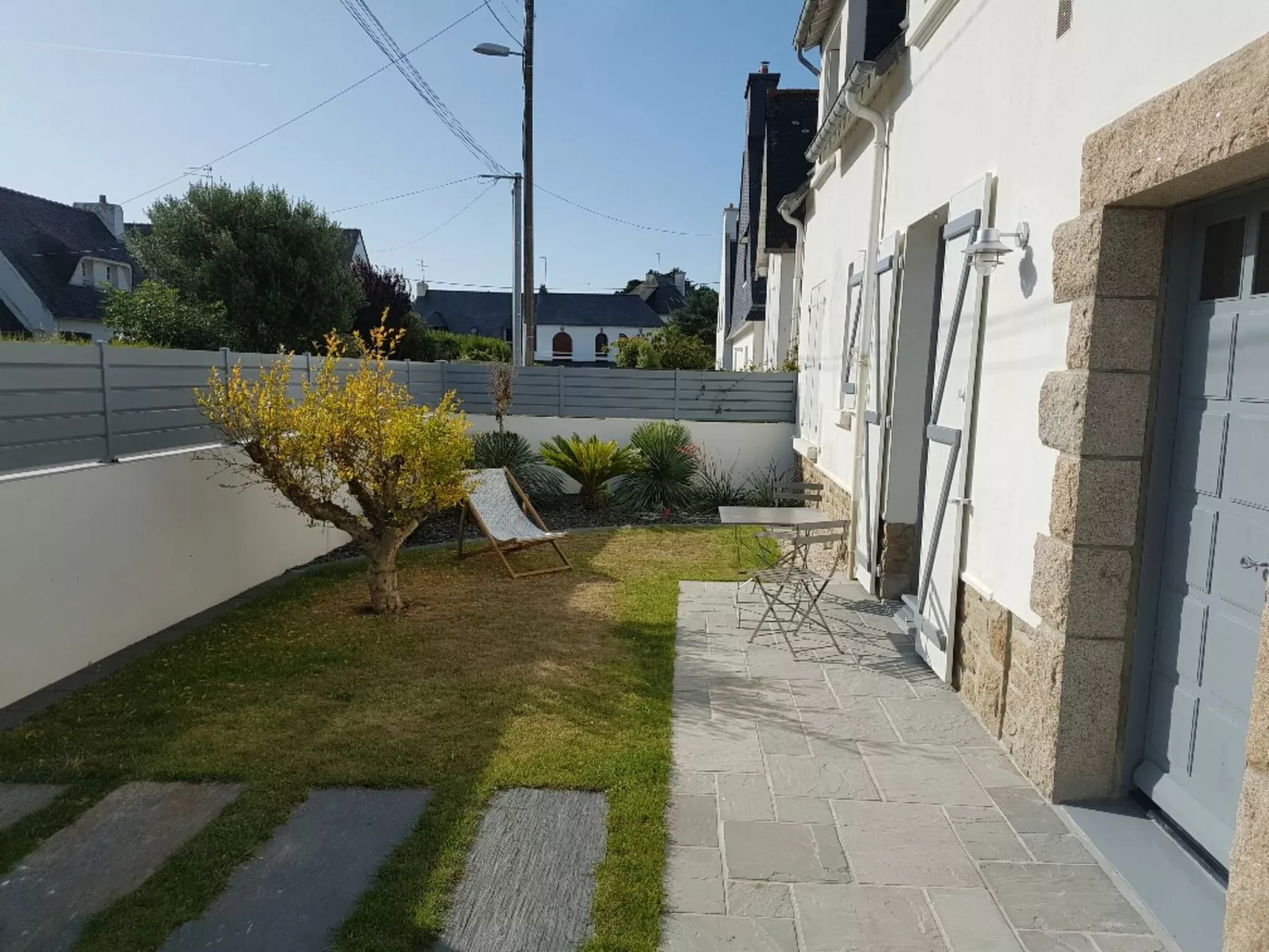 Les Elfes-Outside