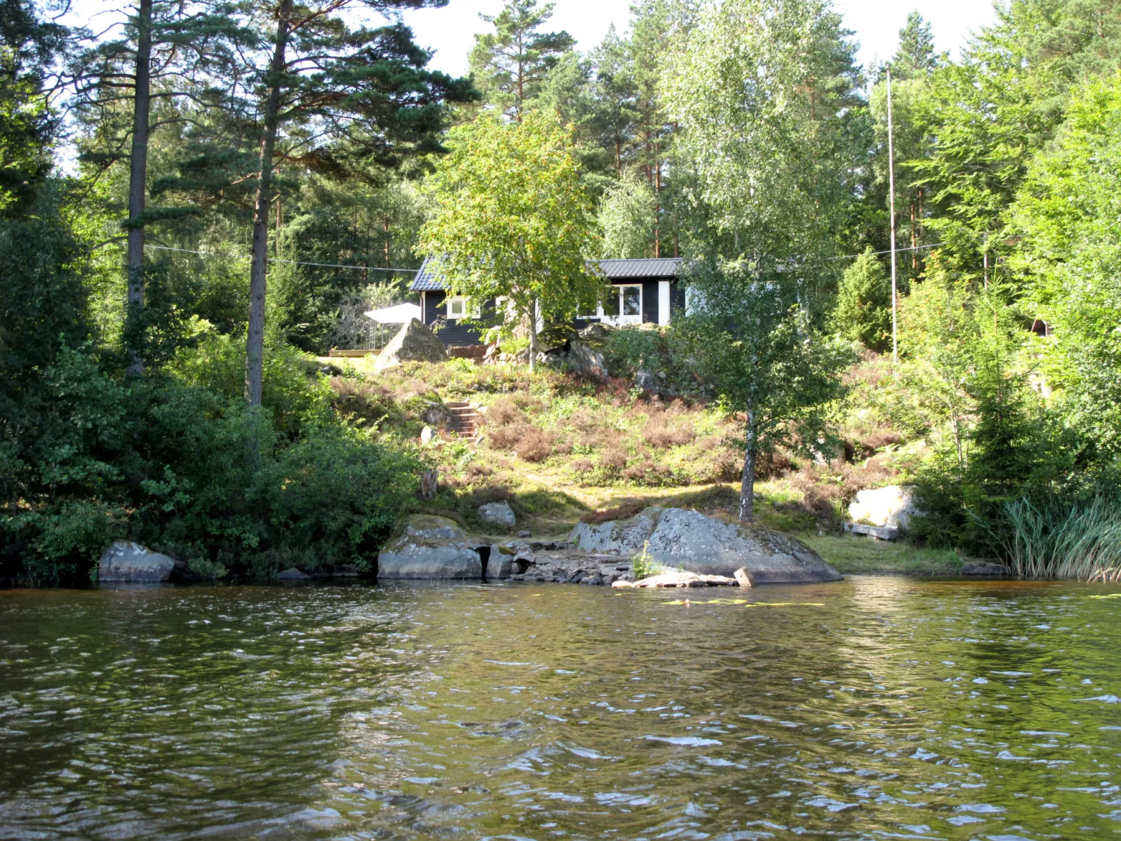 Munkhalla Utsikten-Outside