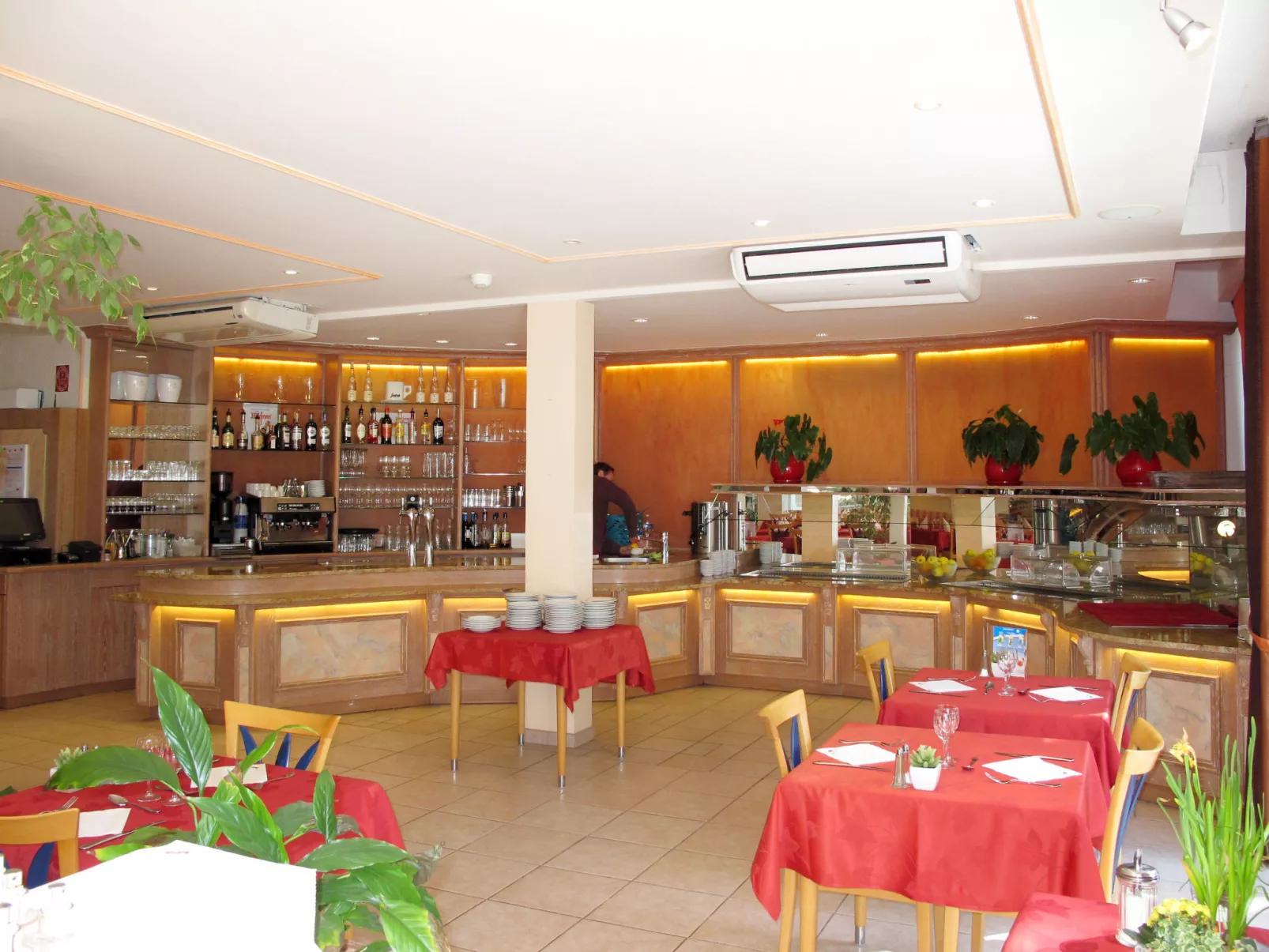 Cannes-Inside