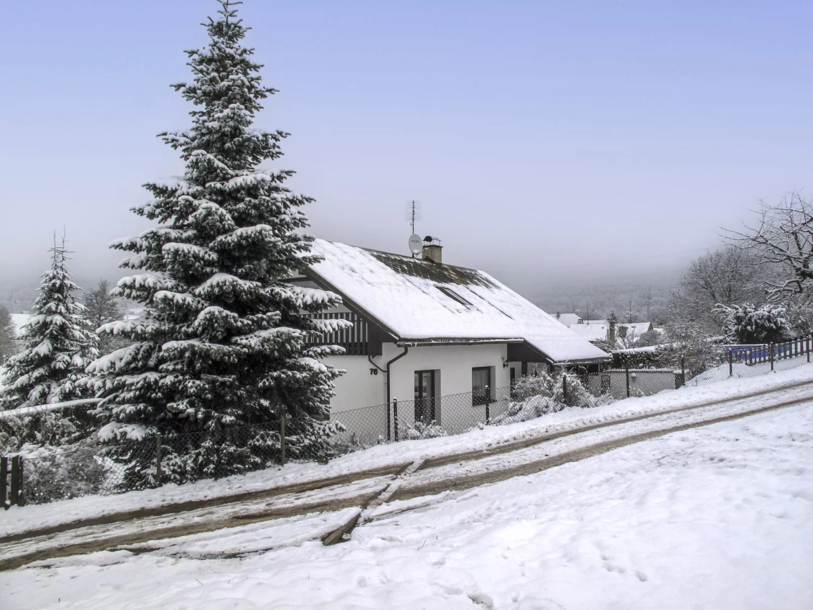 Červený Kostelec-Outside