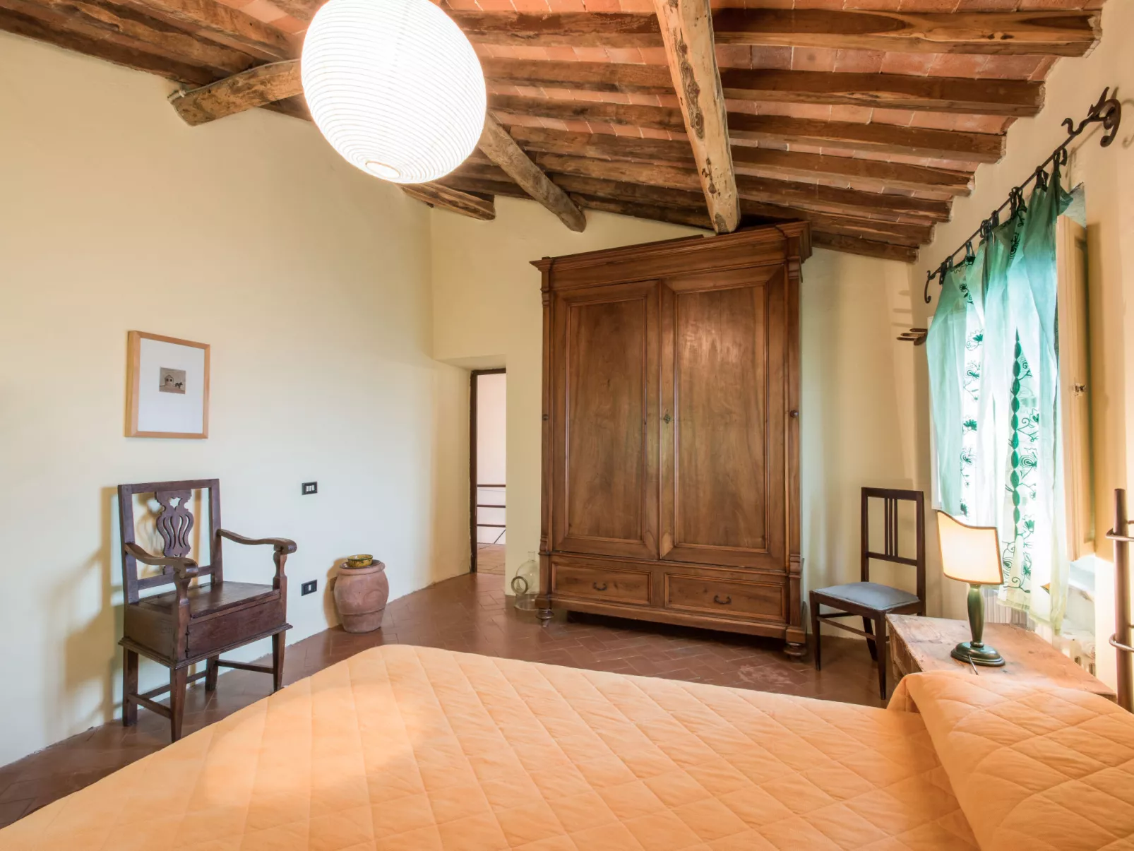 Casaccia-Inside