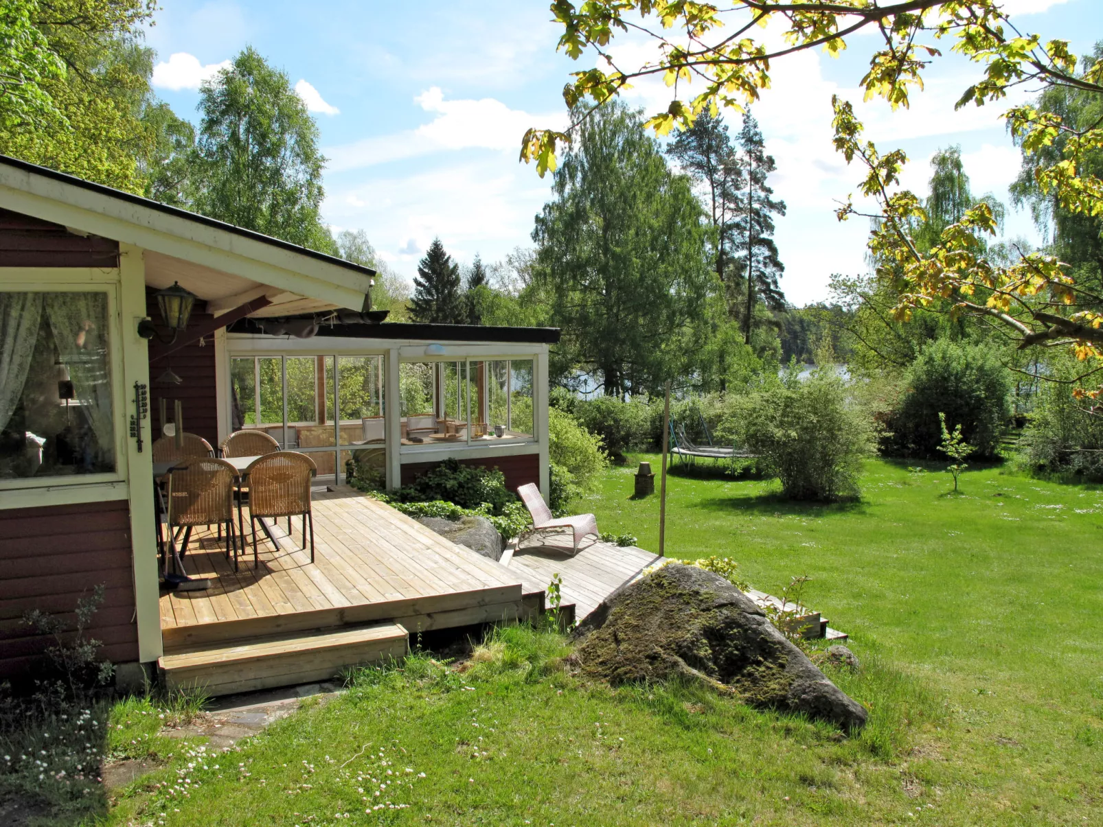 Munkhalla Morgonsolen-Outside