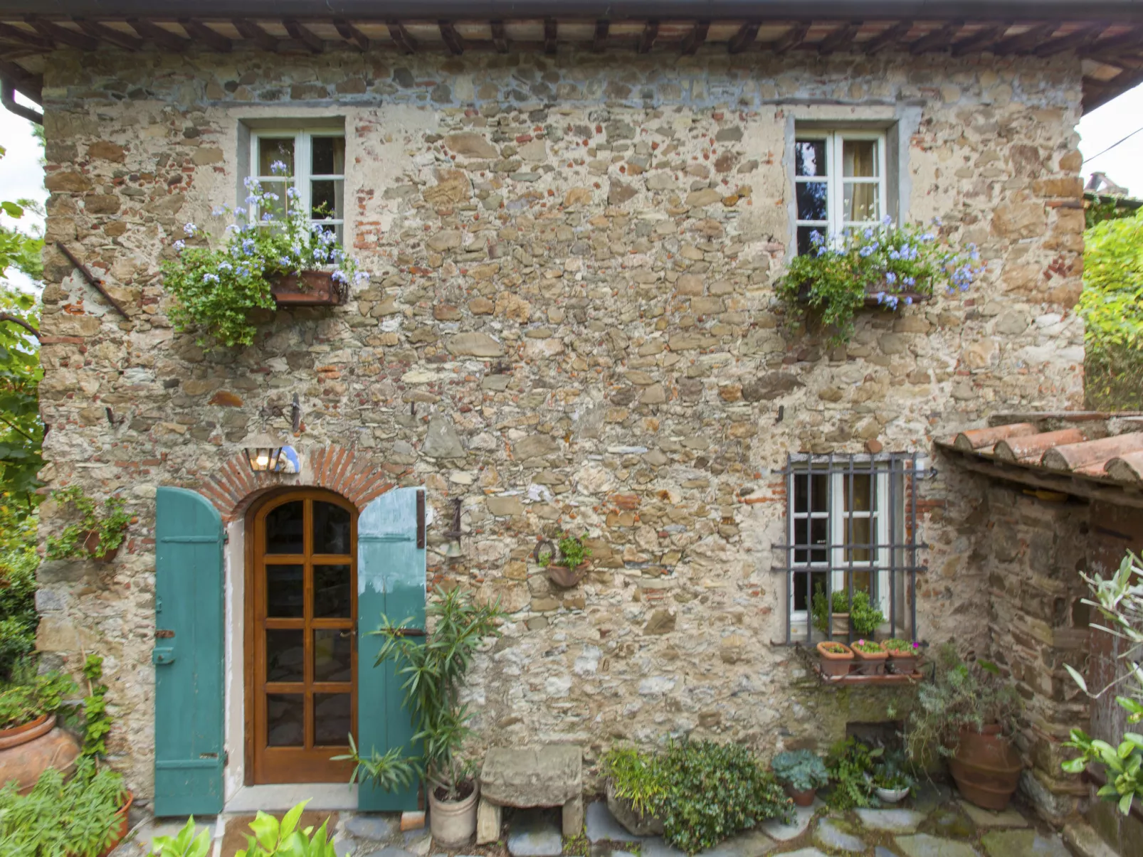 Casaccia-Outside