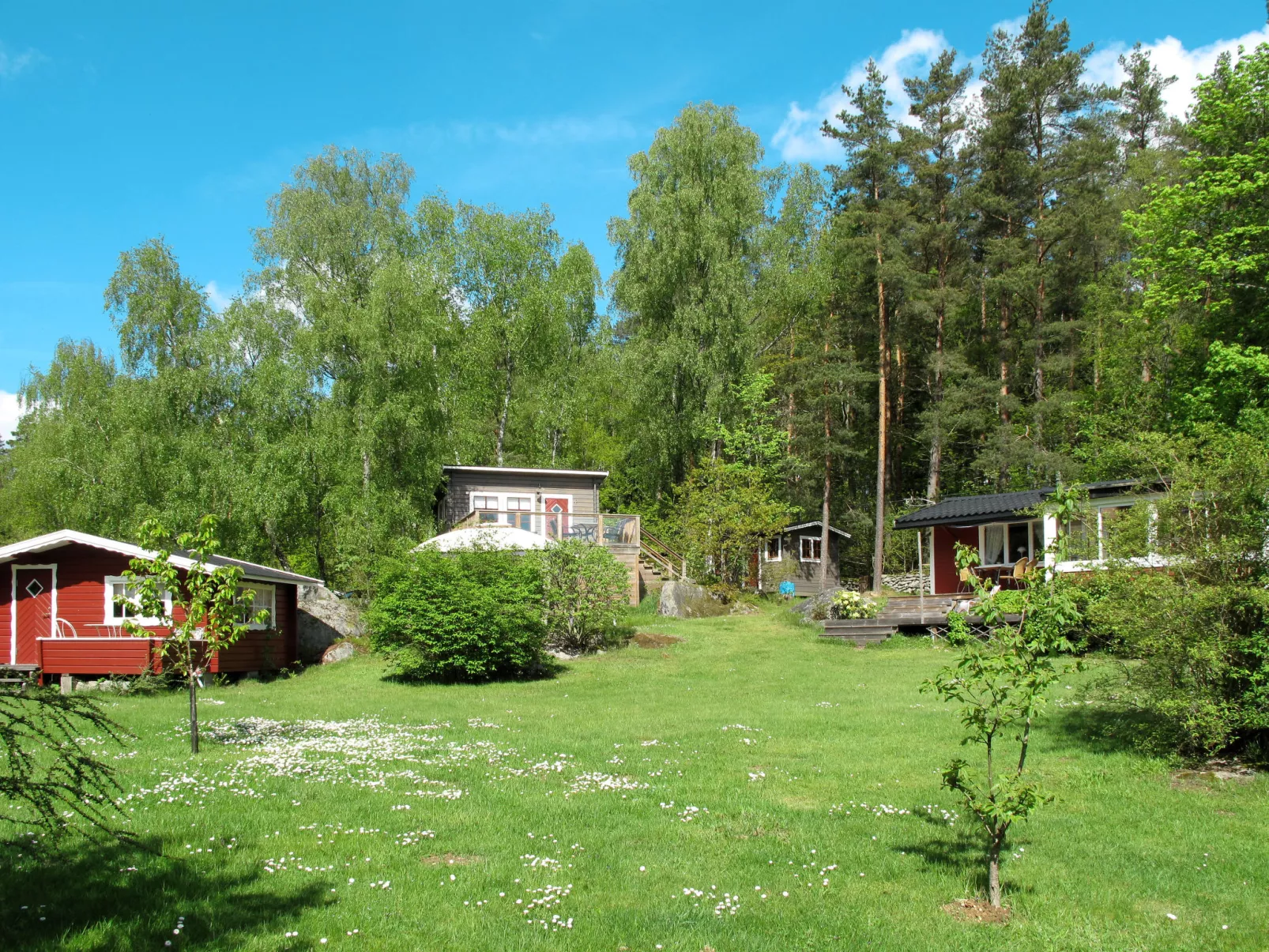 Munkhalla Morgonsolen-Outside