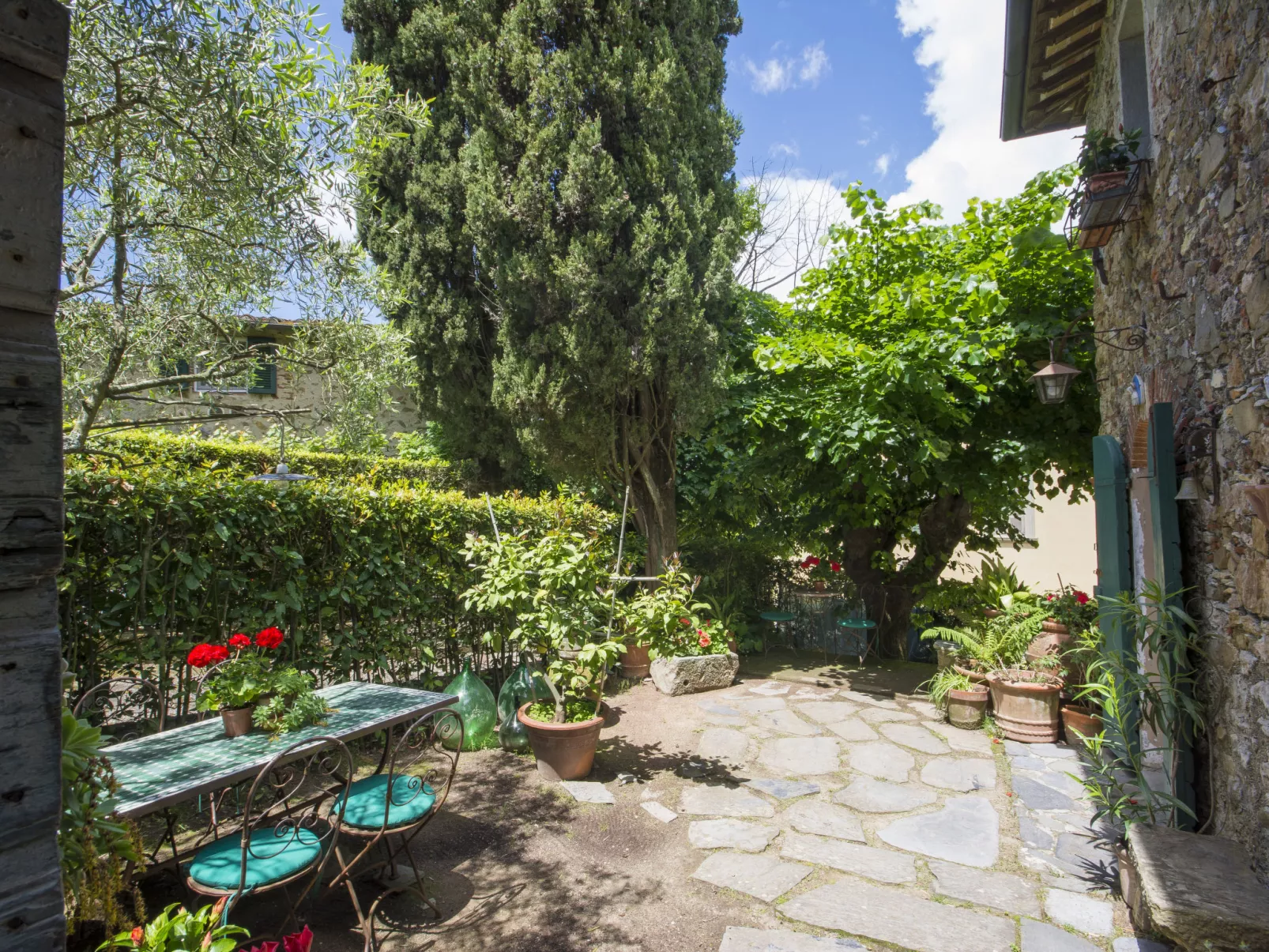 Casaccia-Outside