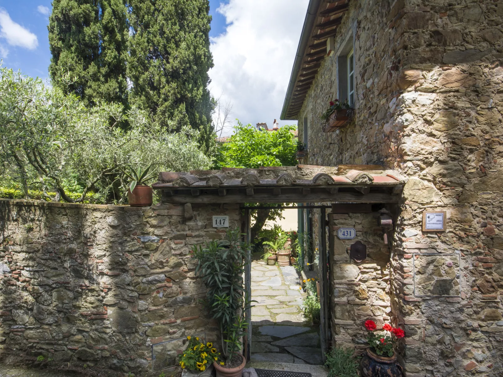Casaccia-Outside