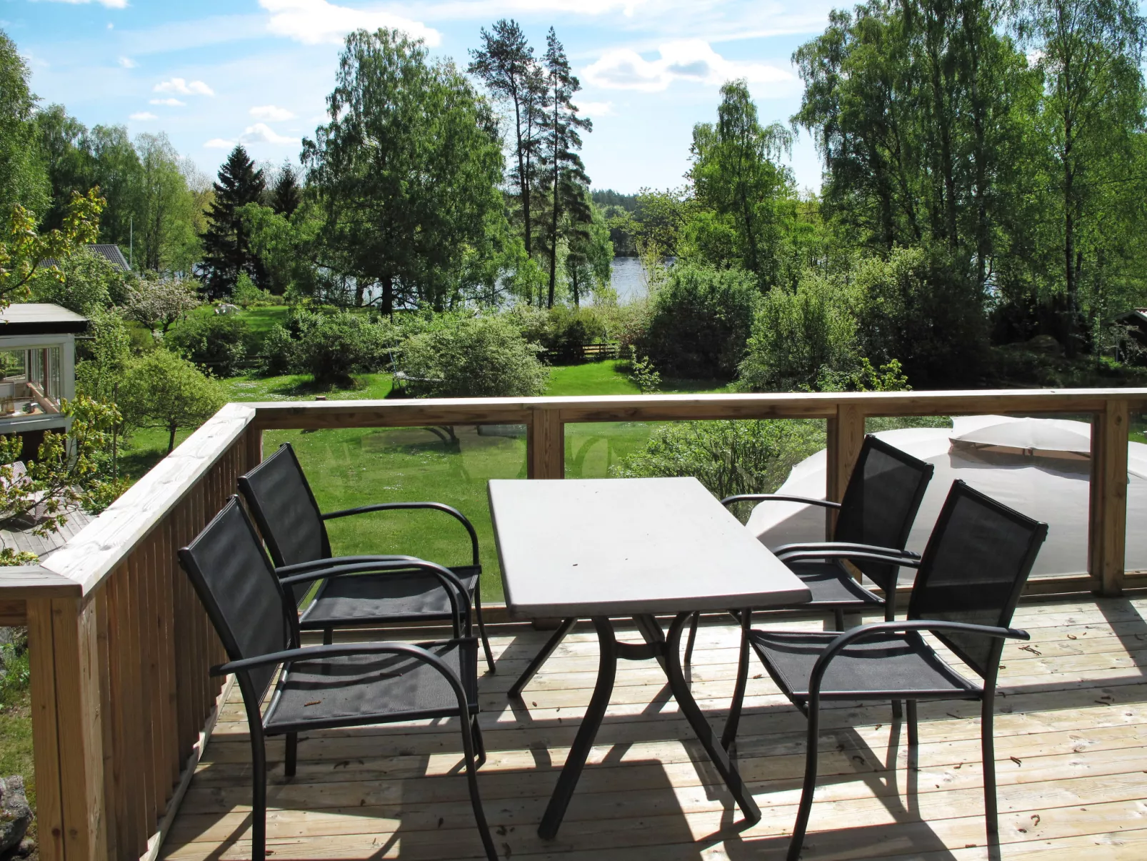 Munkhalla Morgonsolen-Outside