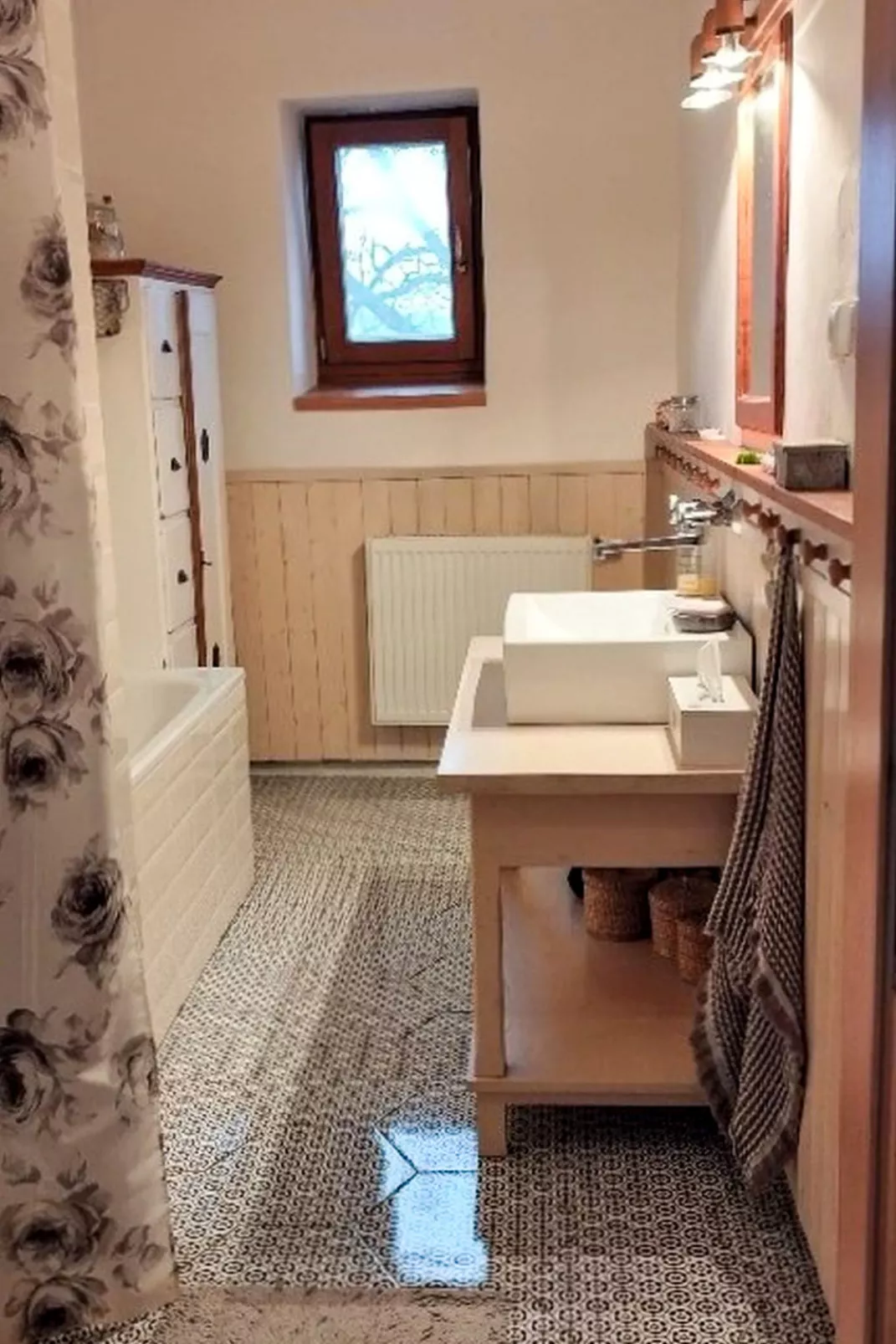 Zábřeh-Lukavice 1-Inside