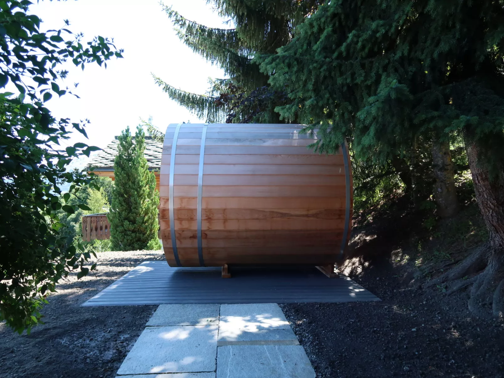 Dolce Cabane-Outside