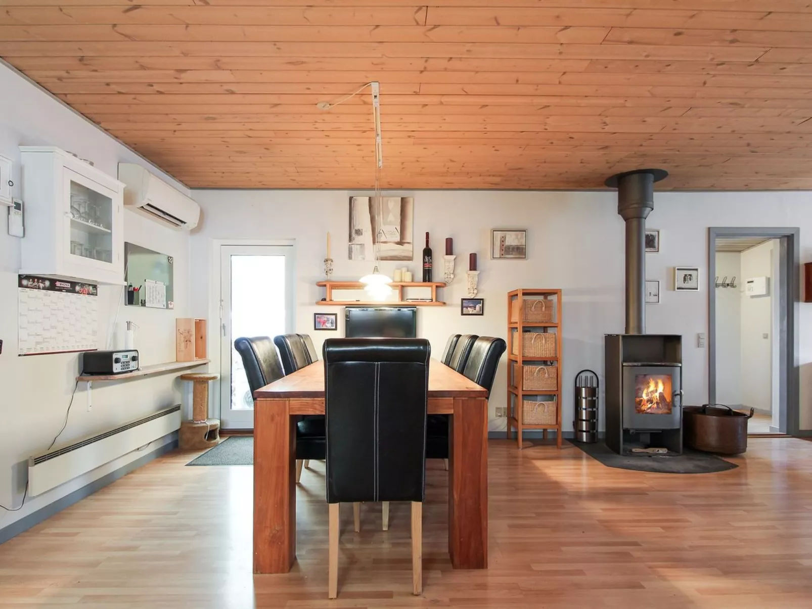 "Editha" - 800m from the sea-Drinnen