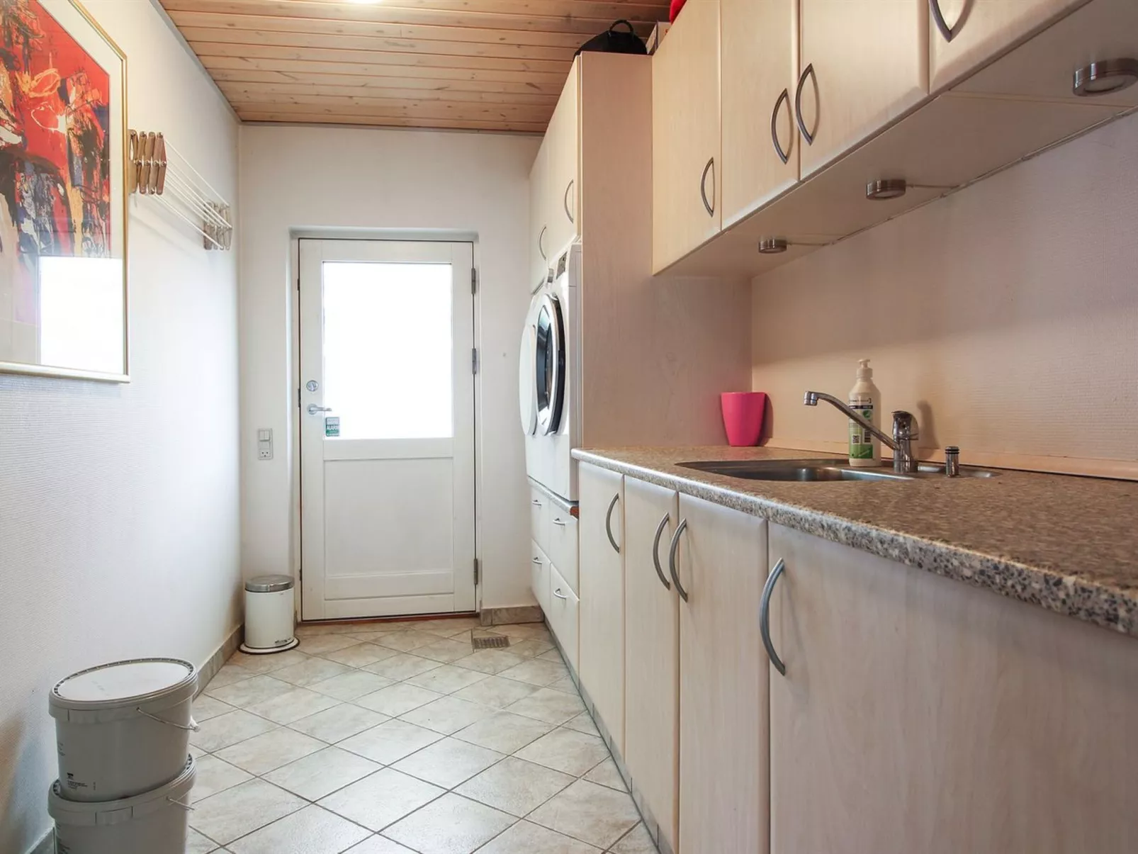 "Editha" - 800m from the sea-Drinnen