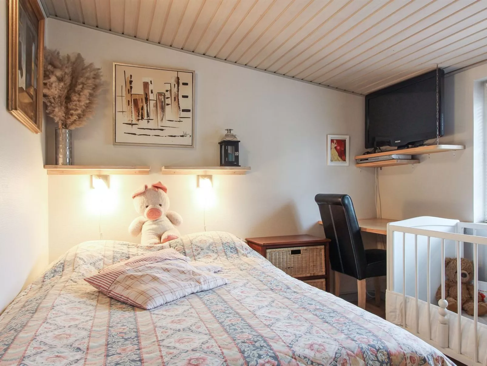 "Editha" - 800m from the sea-Drinnen