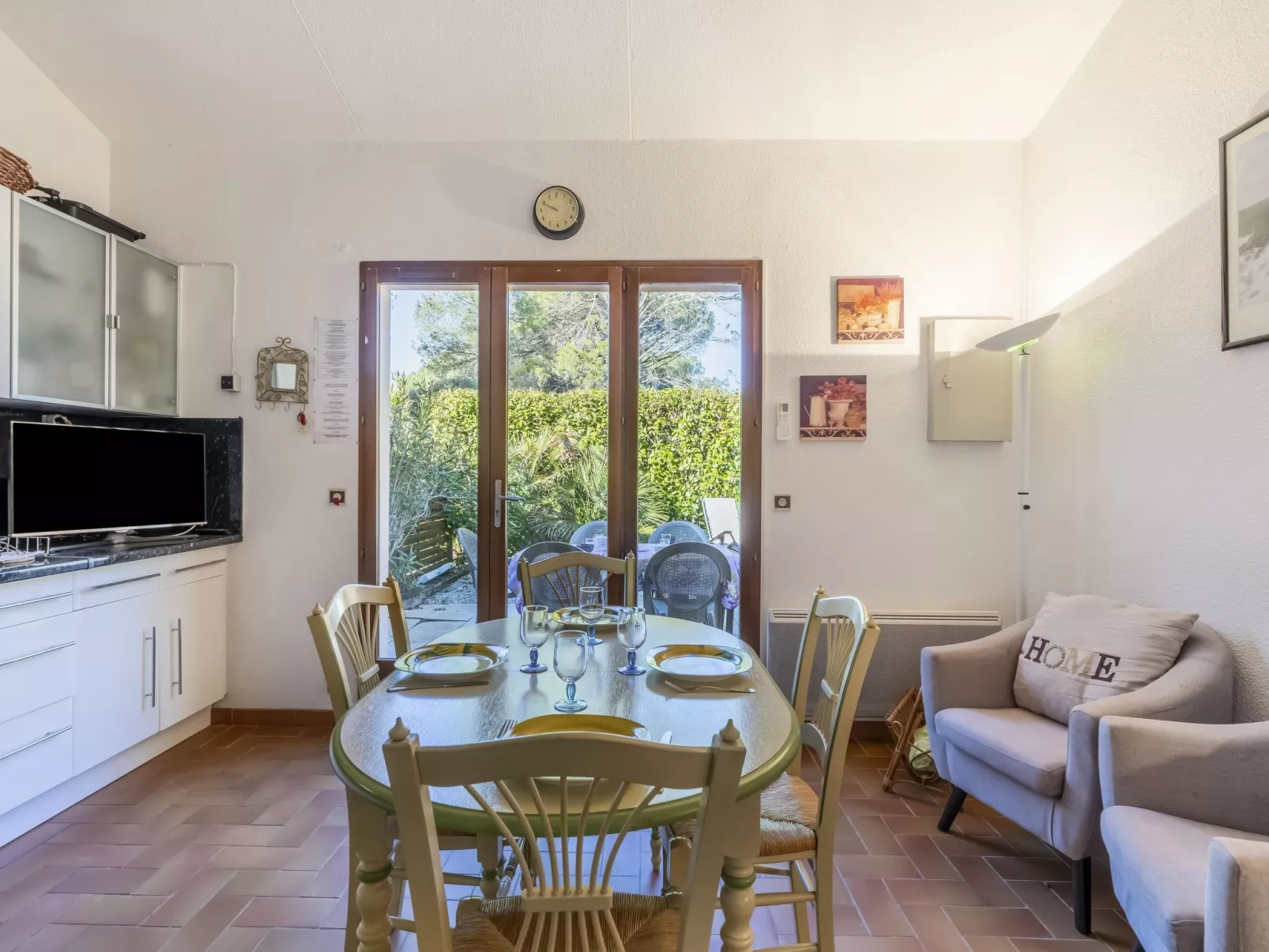 Le Clos d'Azur 1-Inside