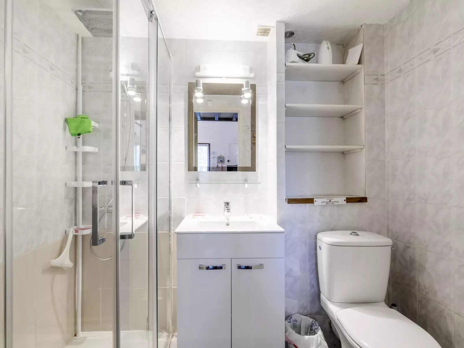 Le Clos d'Azur 1-Inside