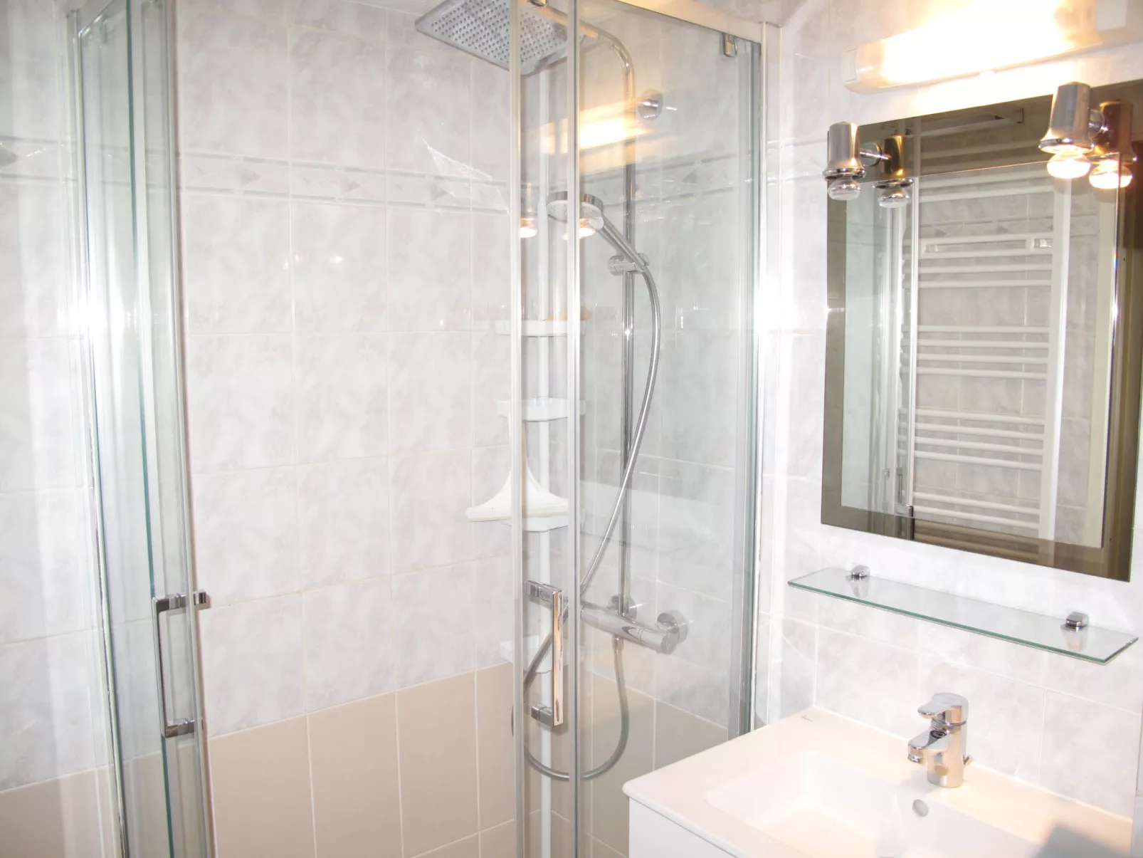 Le Clos d'Azur 1-Inside
