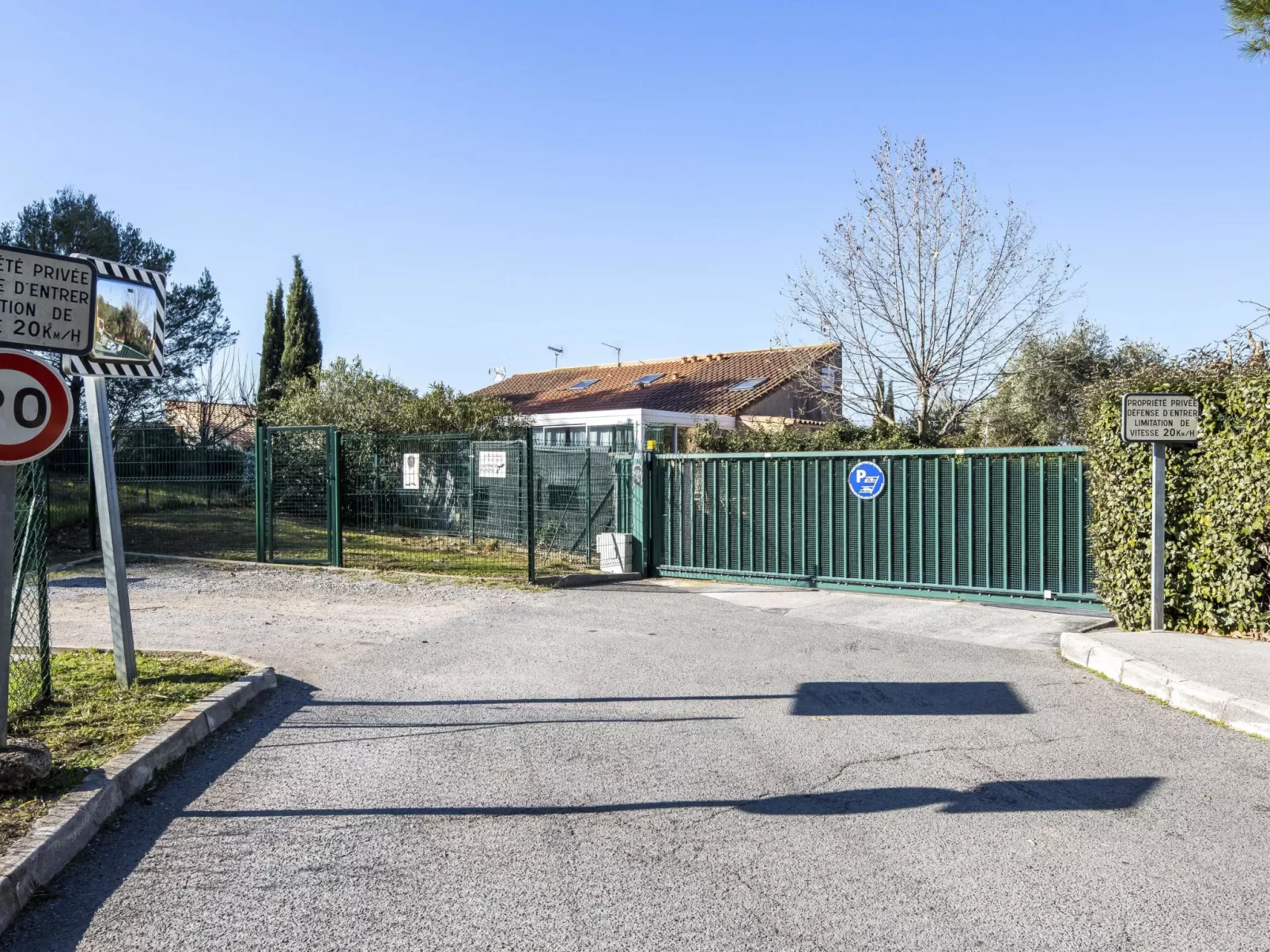 Le Clos d'Azur 2-Outside
