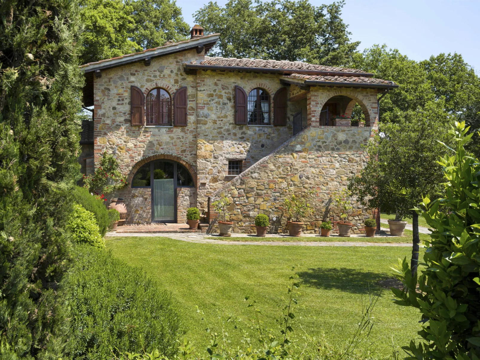 Tenuta Farneta-Draußen