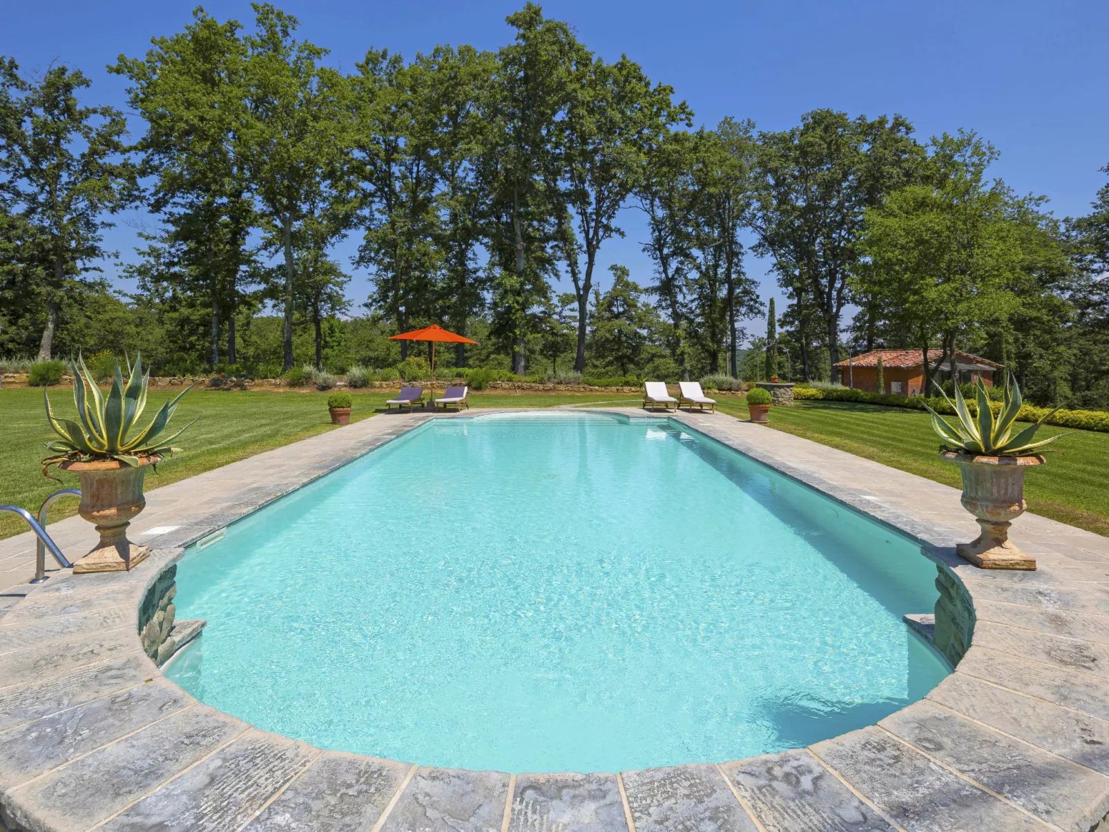 Tenuta Farneta-Draußen