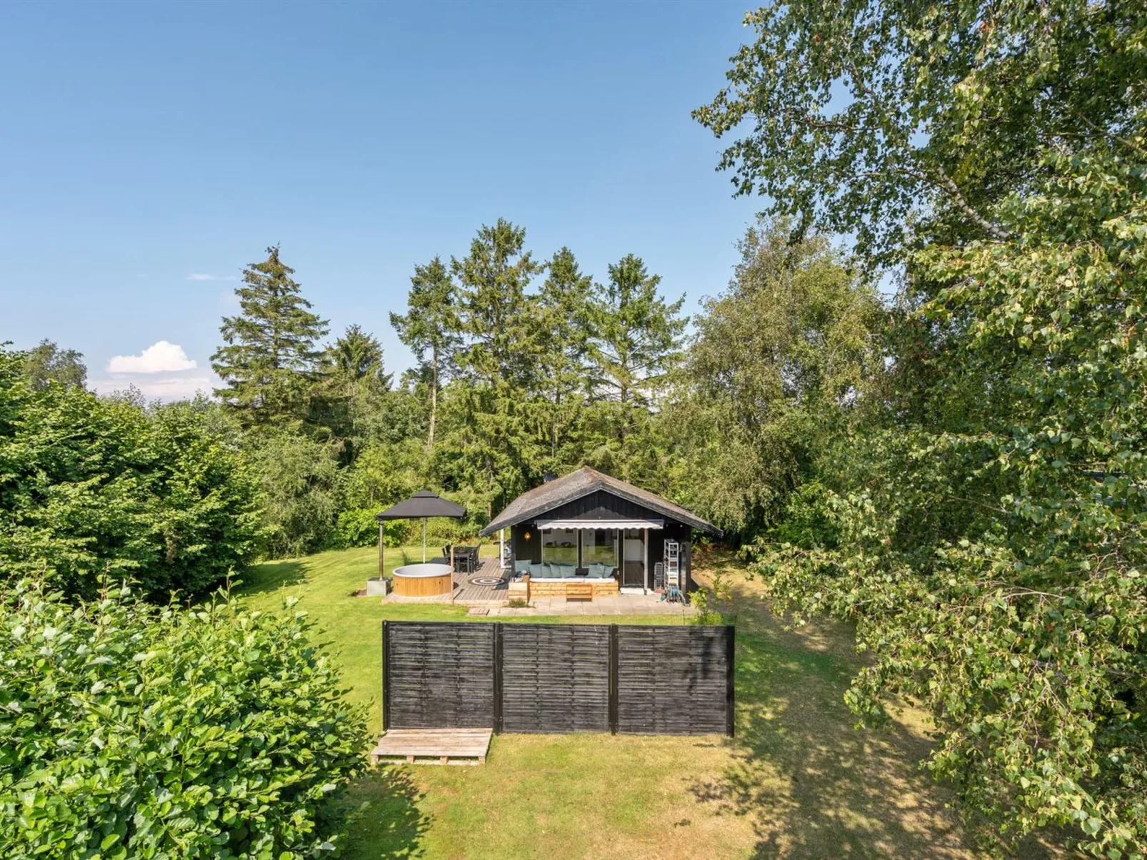 "Edny" - 210m from the sea-Draußen