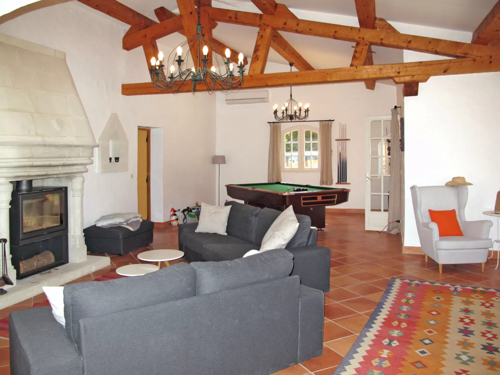 Micocoulier-Inside