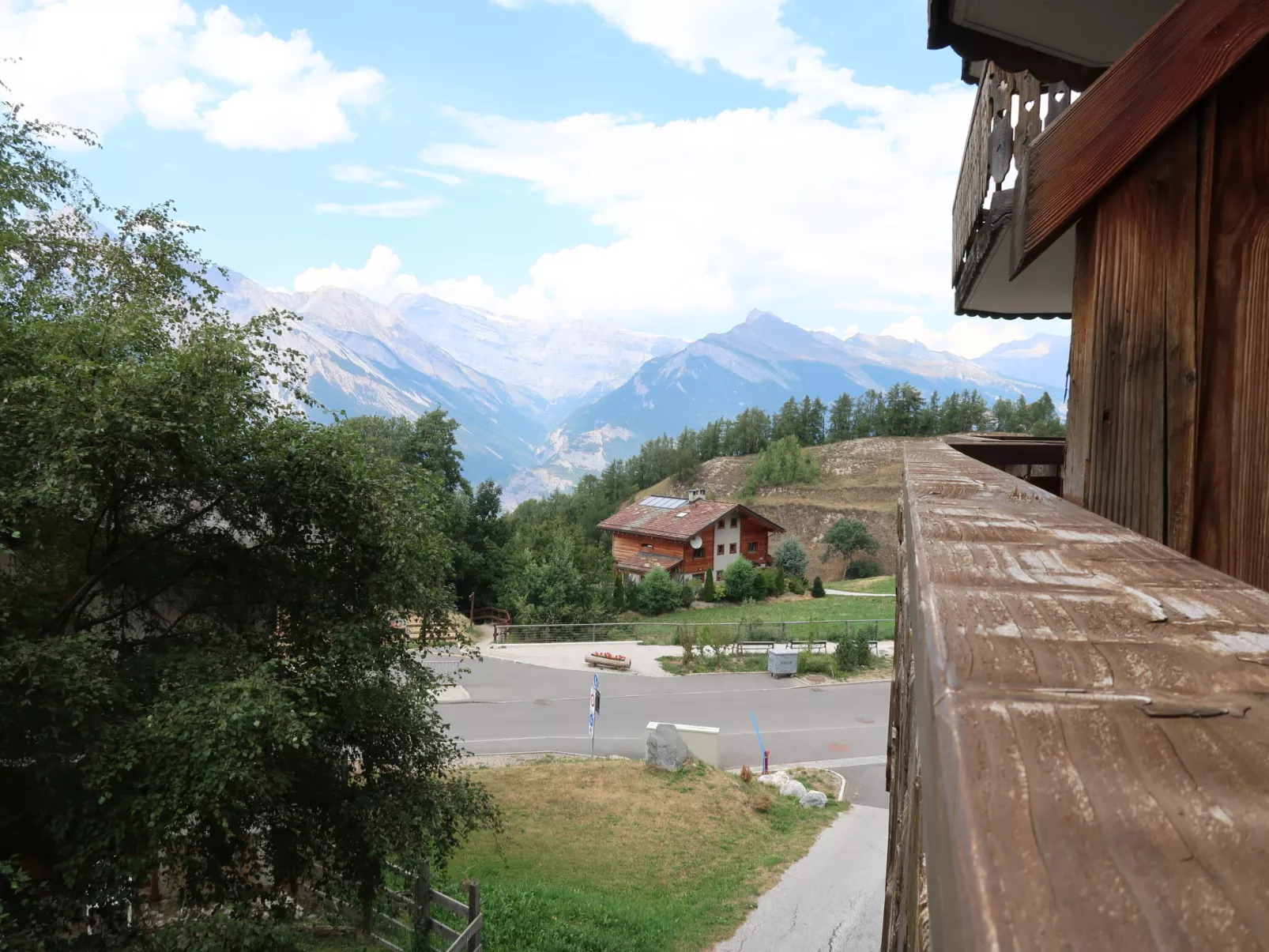 Coeur des Alpes 301-Outside