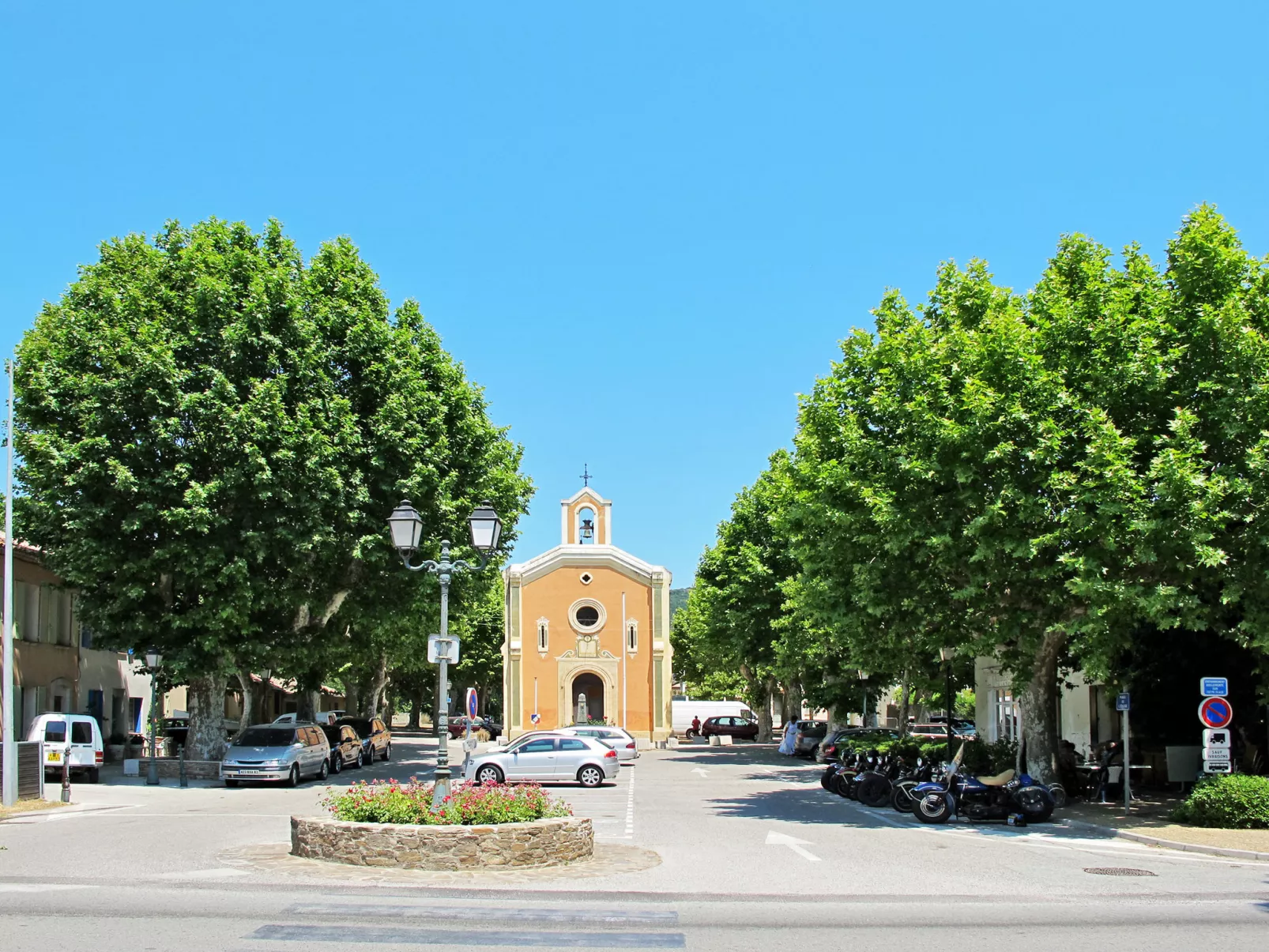 Le Clos des Vignes-Area